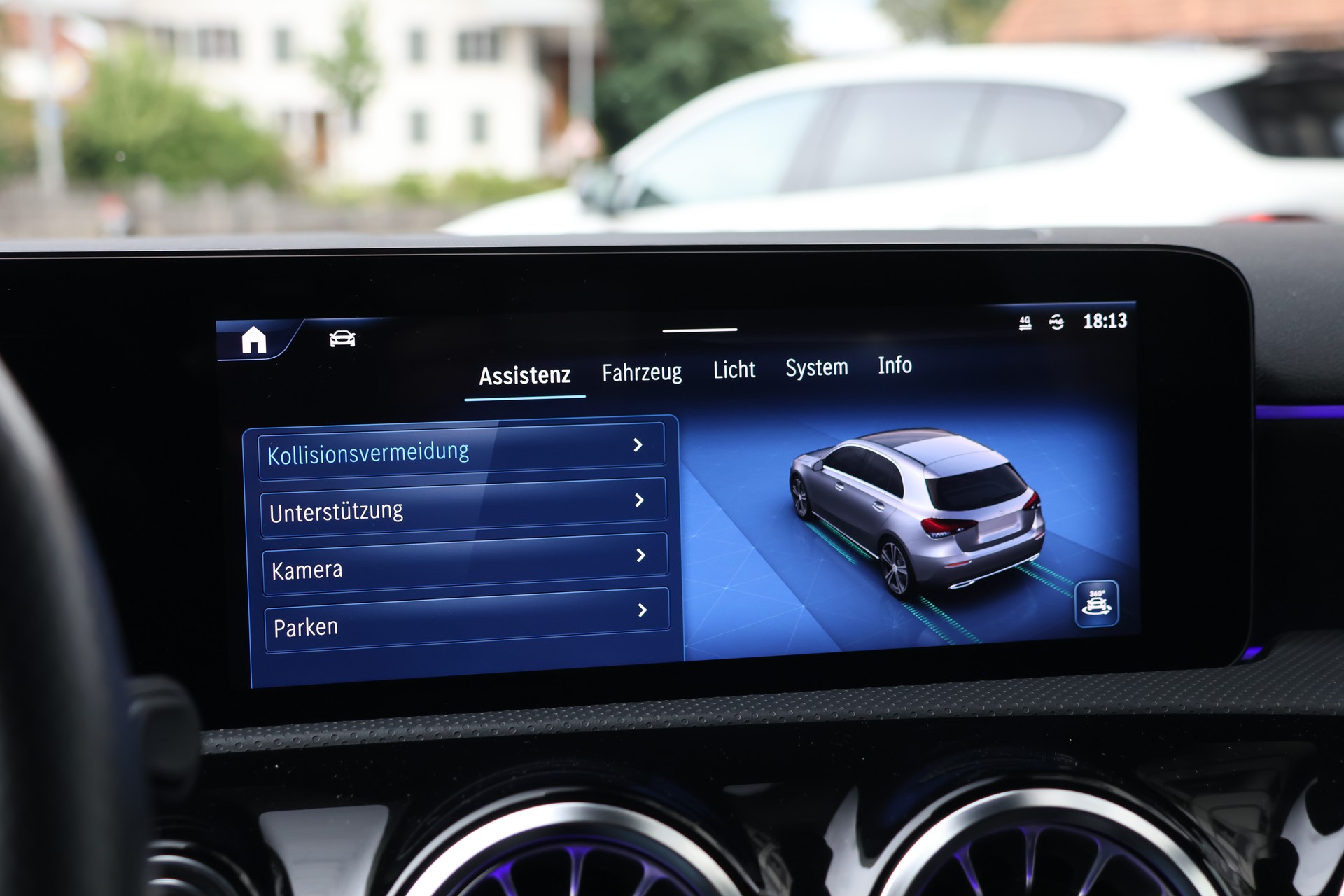 MERCEDES-BENZ A 250 4Matic AMG Line 4Matic 7G-DCT *Facelift*-image-21
