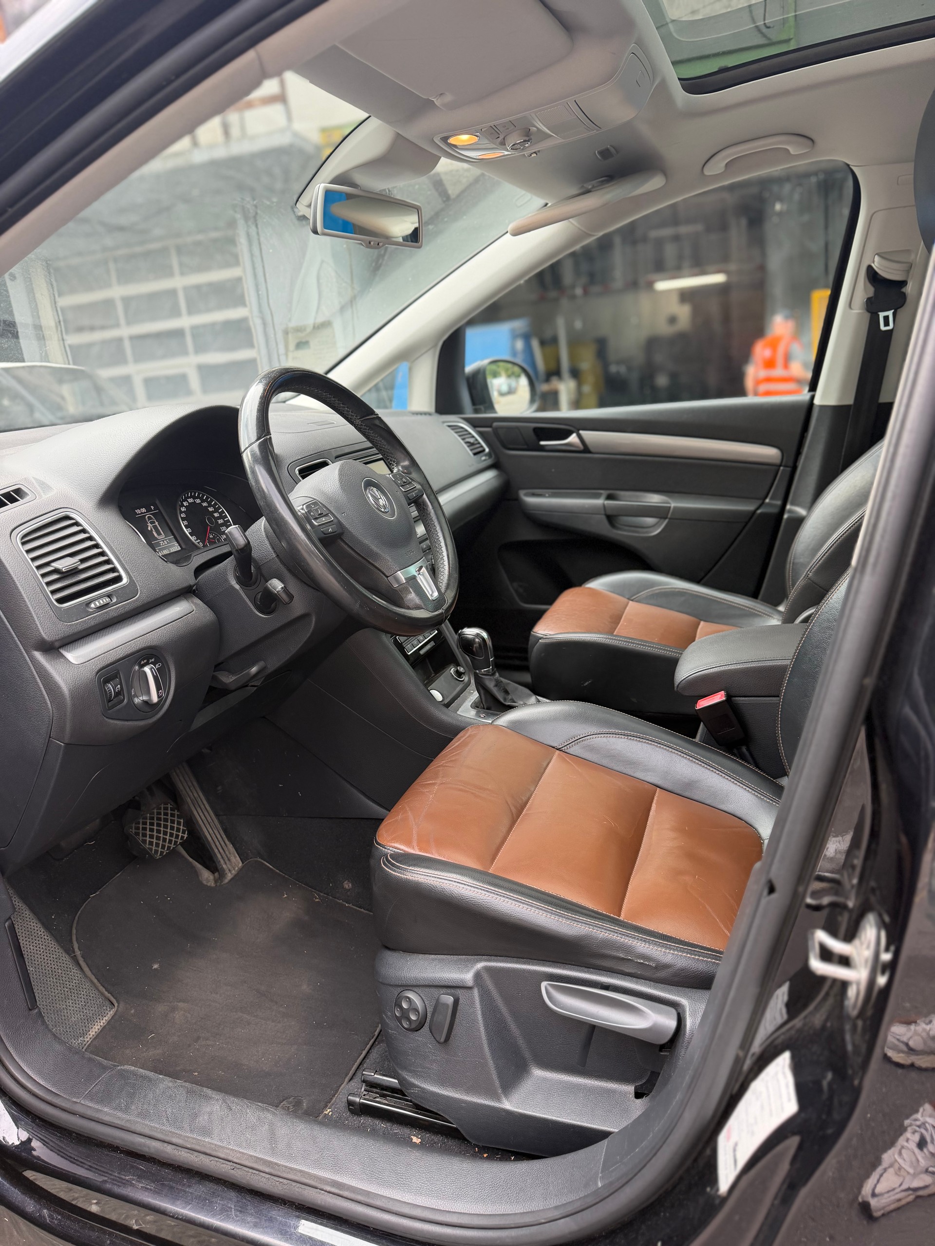 VW Sharan 2.0 TSI Design DSG-image-9