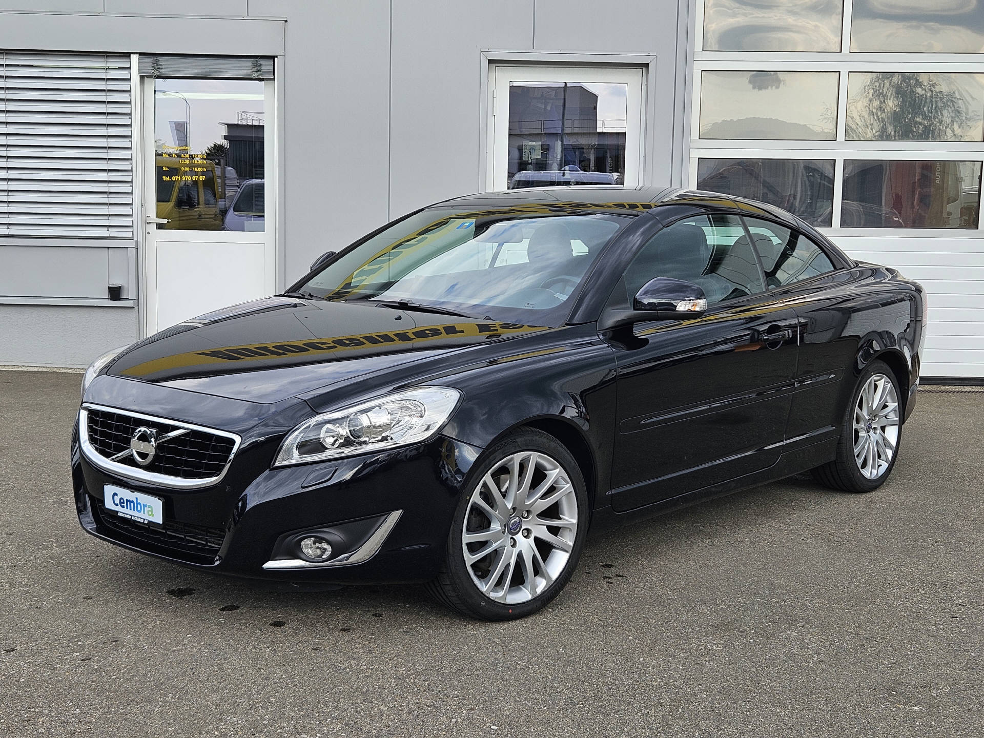 VOLVO C70 Cabriolet 2.5 20V T5 230 Inscription-image-5