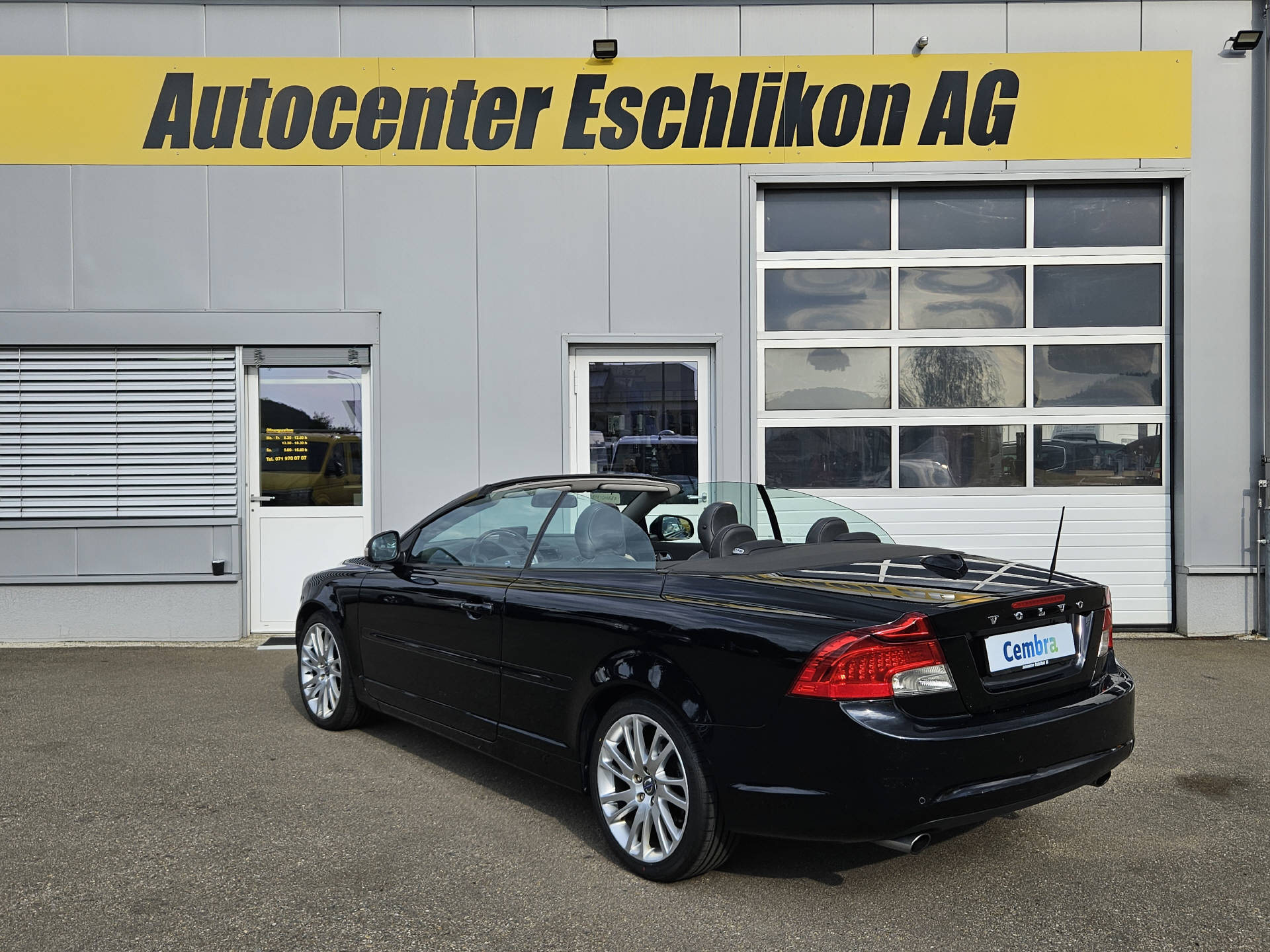 VOLVO C70 Cabriolet 2.5 20V T5 230 Inscription-image-7