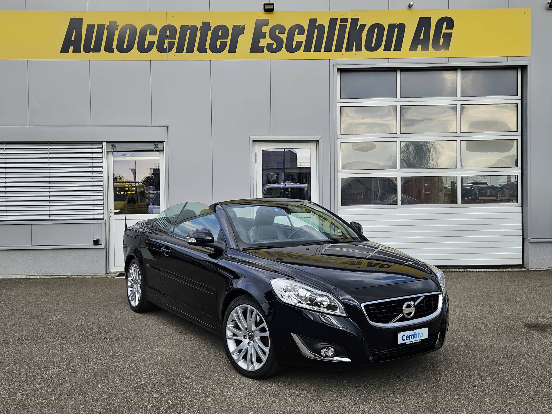 VOLVO C70 Cabriolet 2.5 20V T5 230 Inscription-image-6