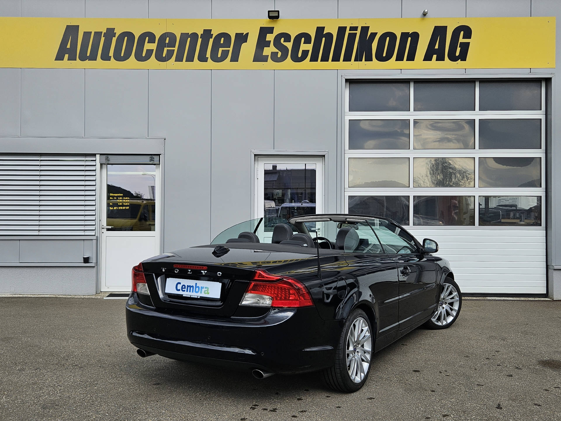 VOLVO C70 Cabriolet 2.5 20V T5 230 Inscription-image-8