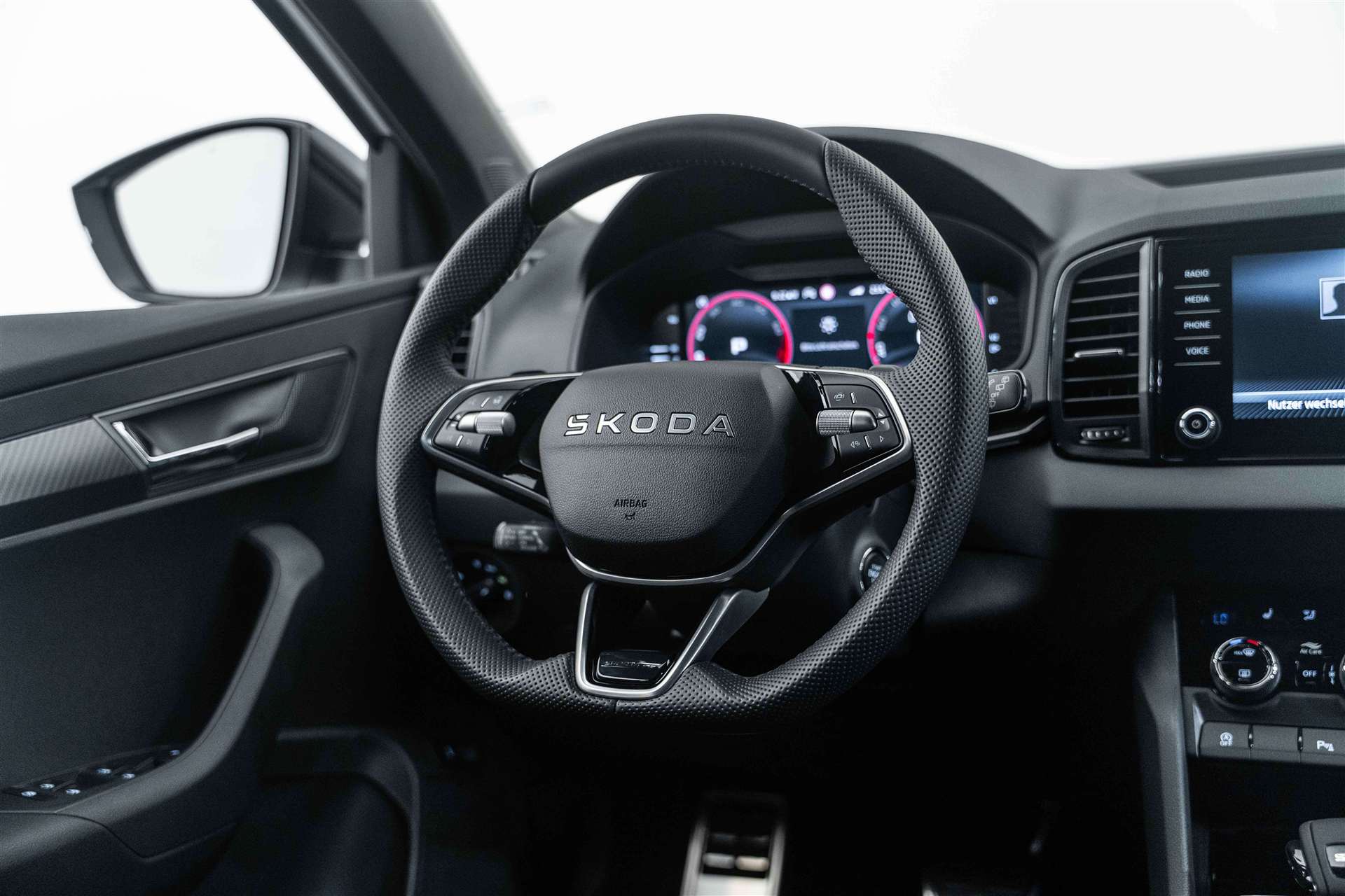 SKODA SKODA Karoq 2.0 TSI SportLine 4x4 DSG-image-10