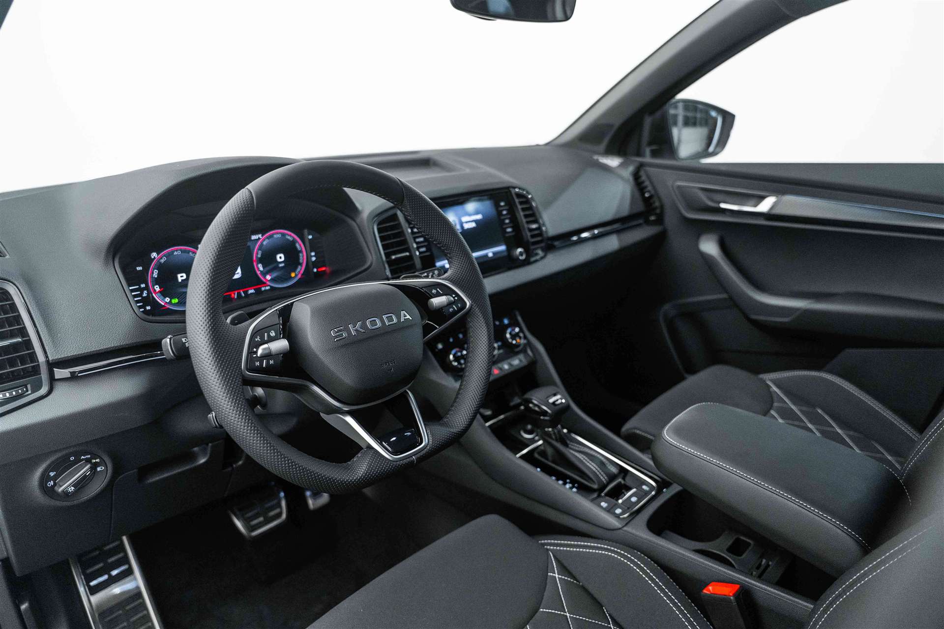SKODA SKODA Karoq 2.0 TSI SportLine 4x4 DSG-image-8
