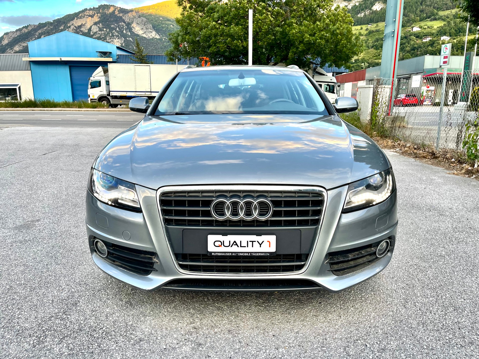 AUDI A4 Avant 2.0 TFSI Style multitronic-image-15