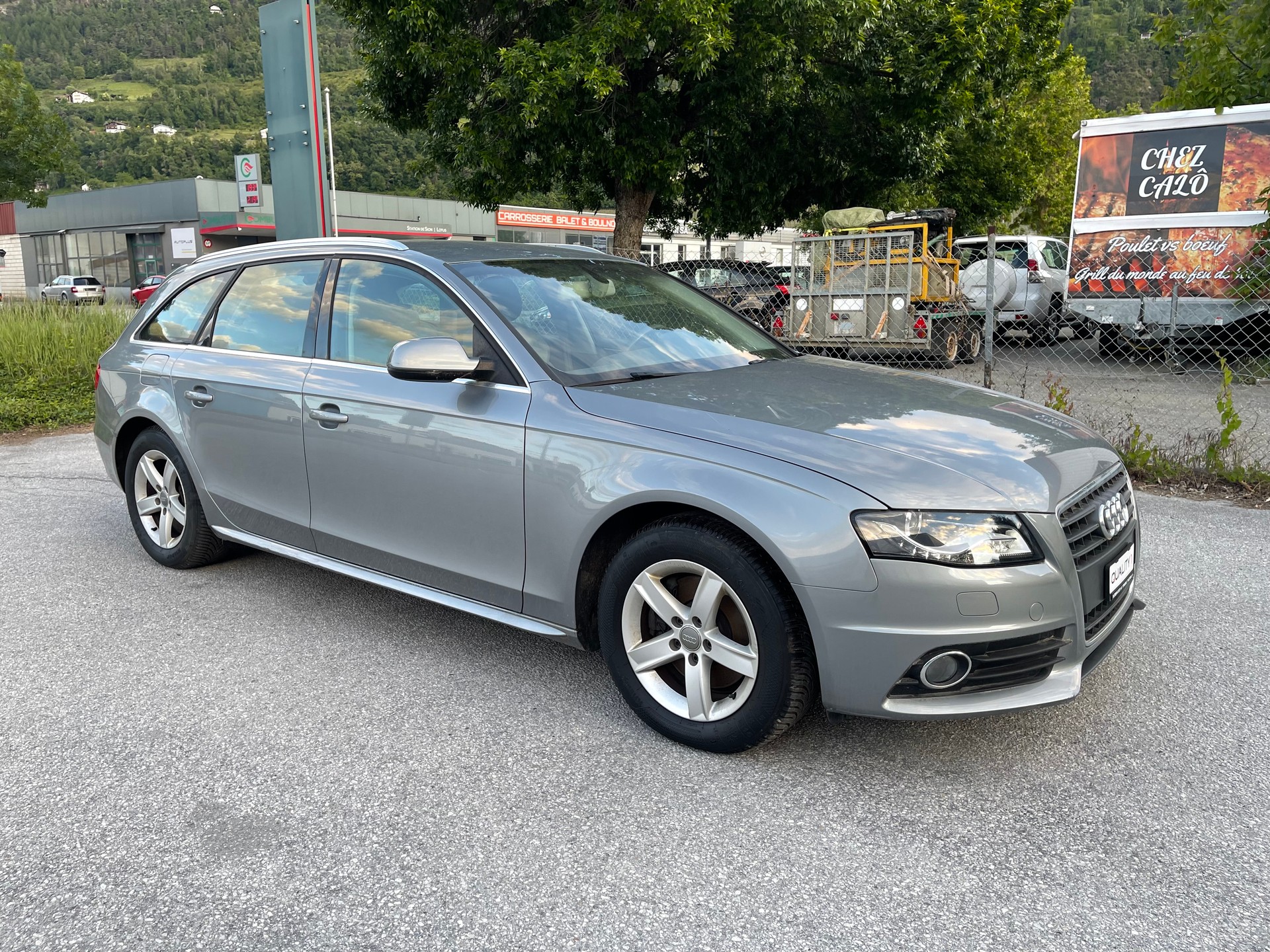 AUDI A4 Avant 2.0 TFSI Style multitronic-image-16