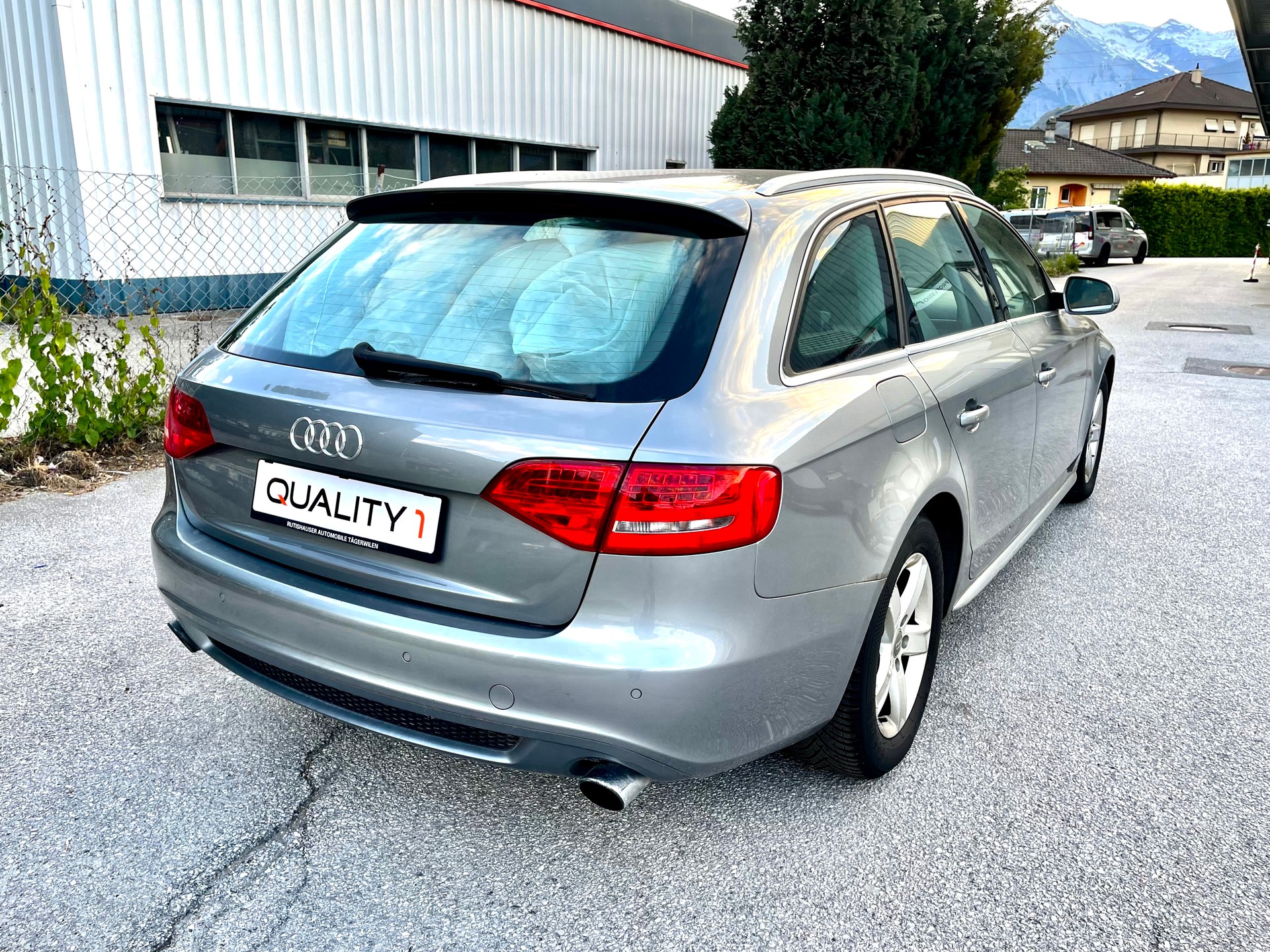 AUDI A4 Avant 2.0 TFSI Style multitronic-image-8