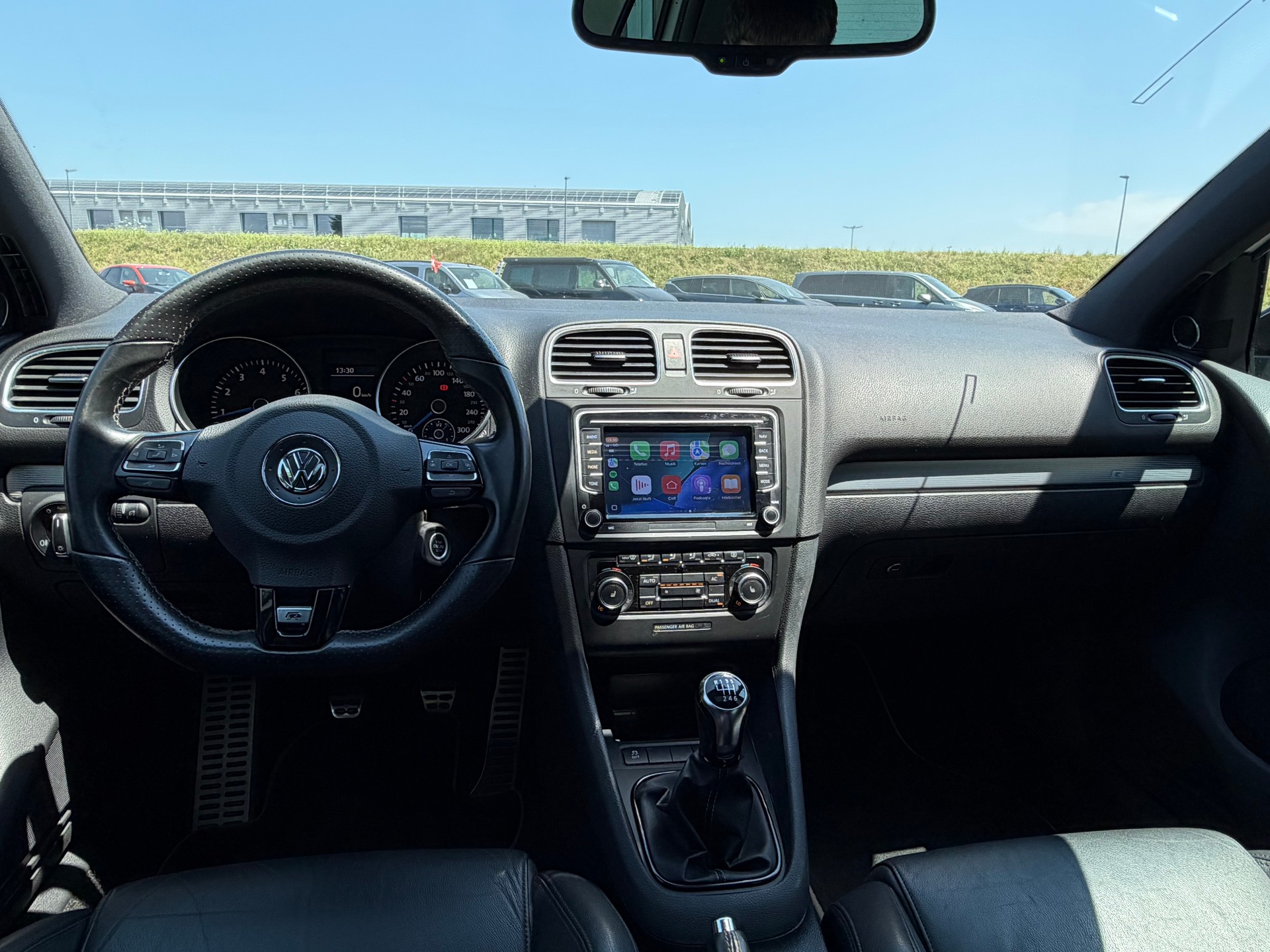 VW Golf 2.0 TSI R 4Motion-image-9