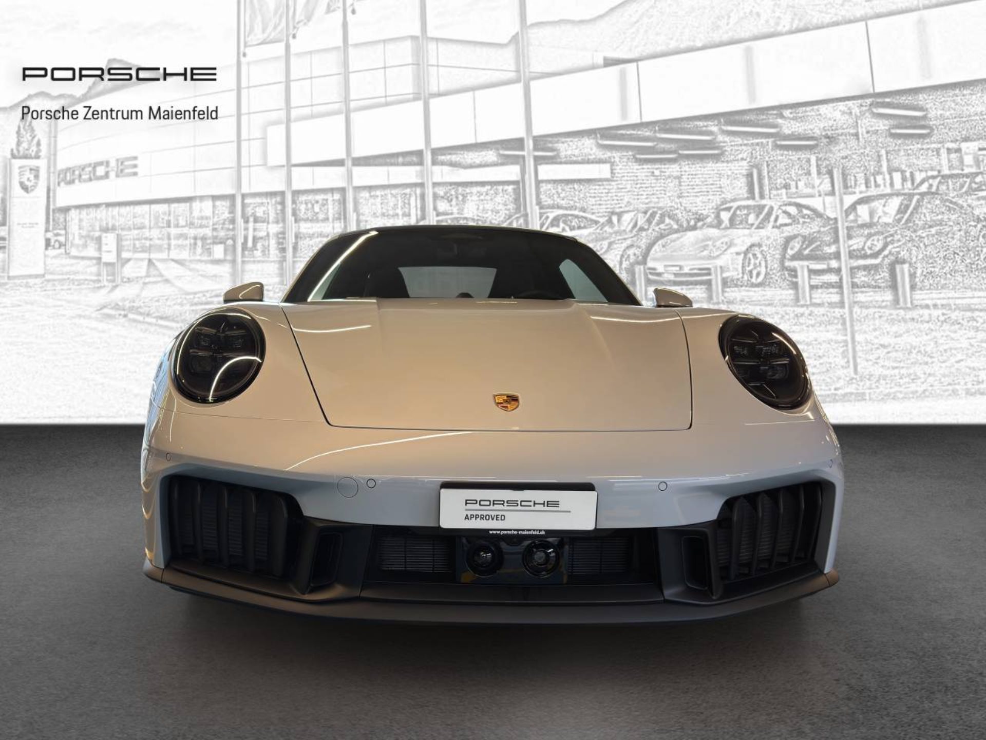 PORSCHE 911 Carrera 4 GTS-image-5