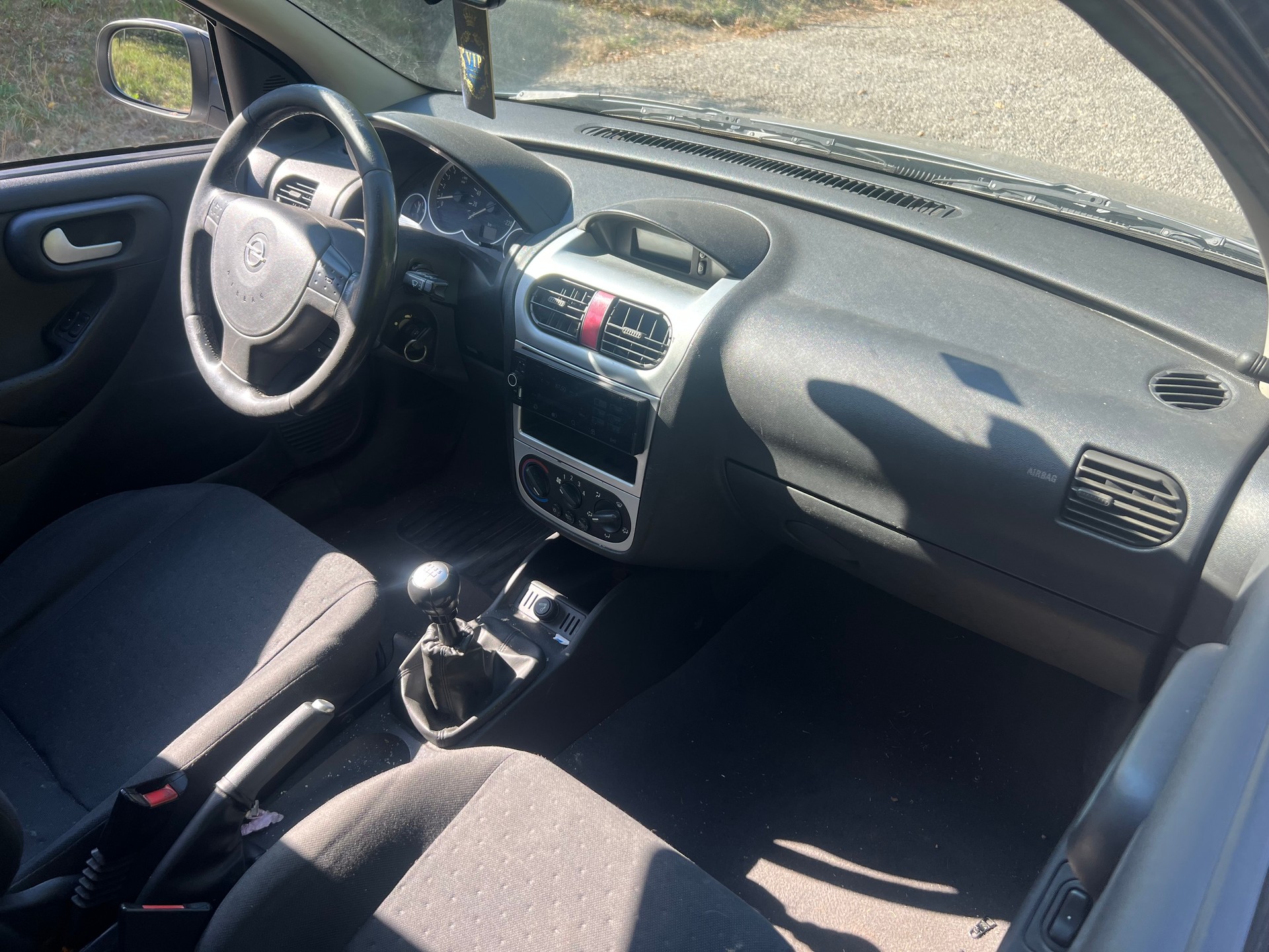 OPEL Corsa 1.2 16V Club Basis-image-10