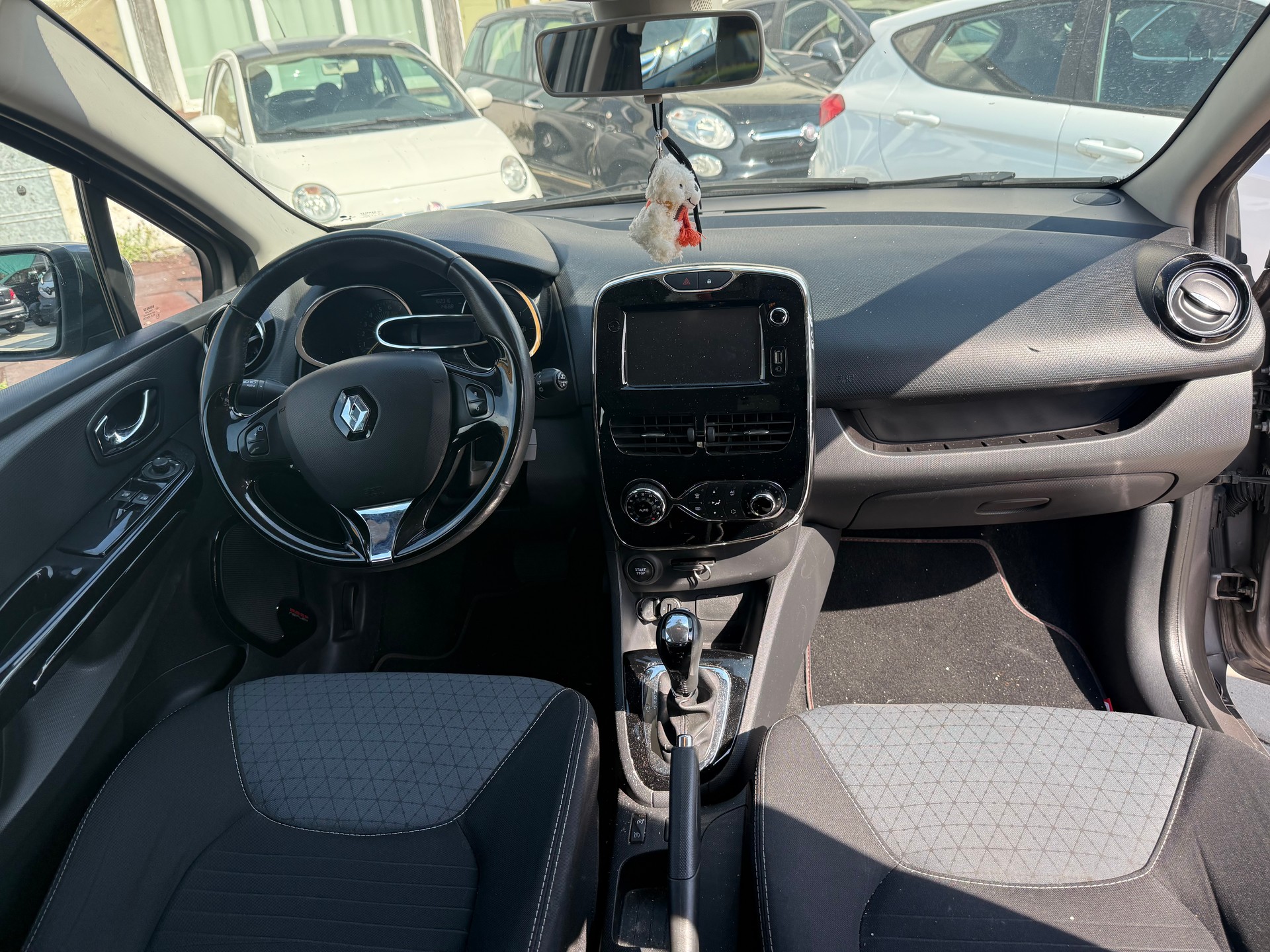 RENAULT Clio Grandtour 1.2 16V T Swiss Edition EDC-image-6