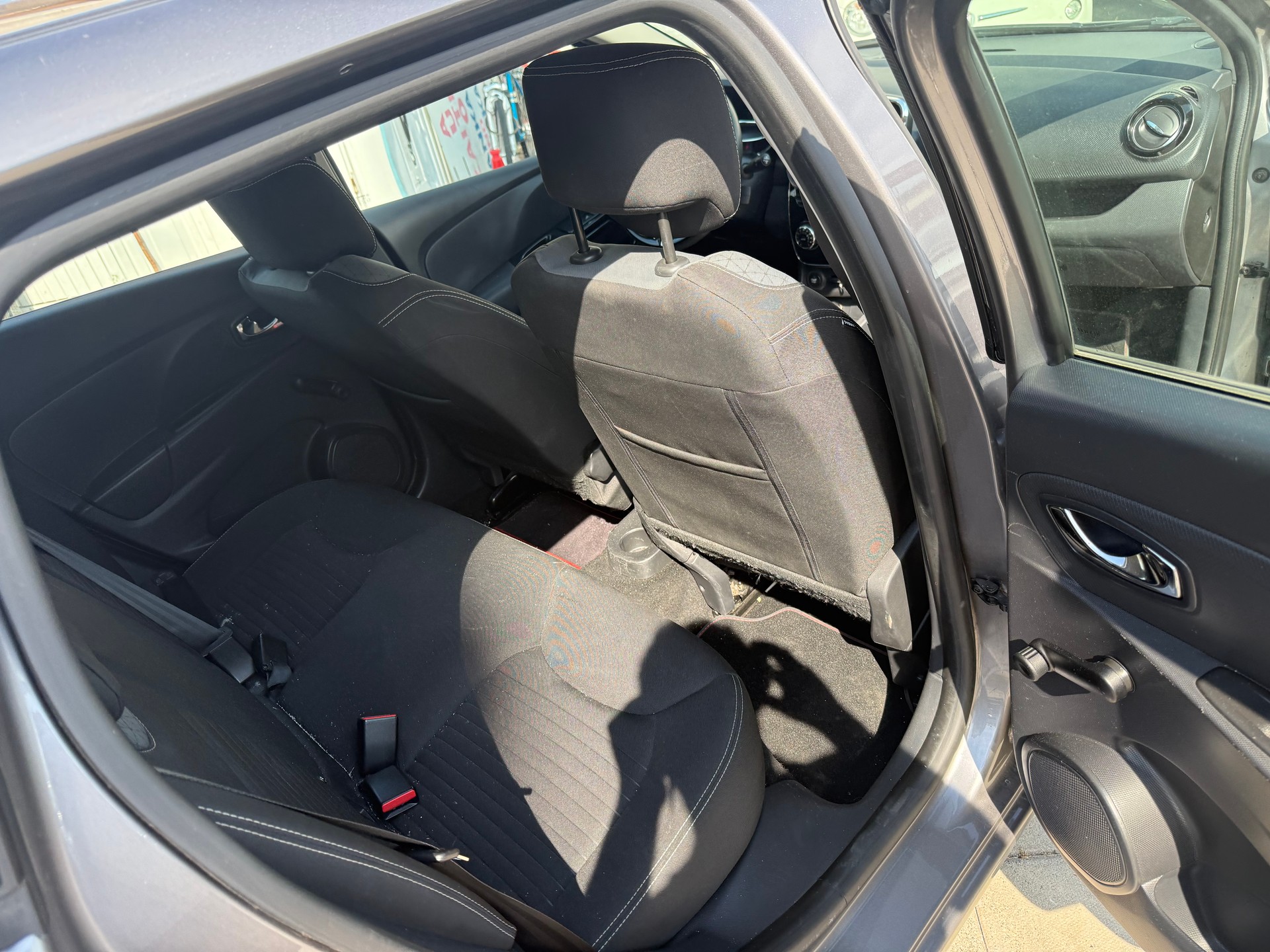 RENAULT Clio Grandtour 1.2 16V T Swiss Edition EDC-image-7