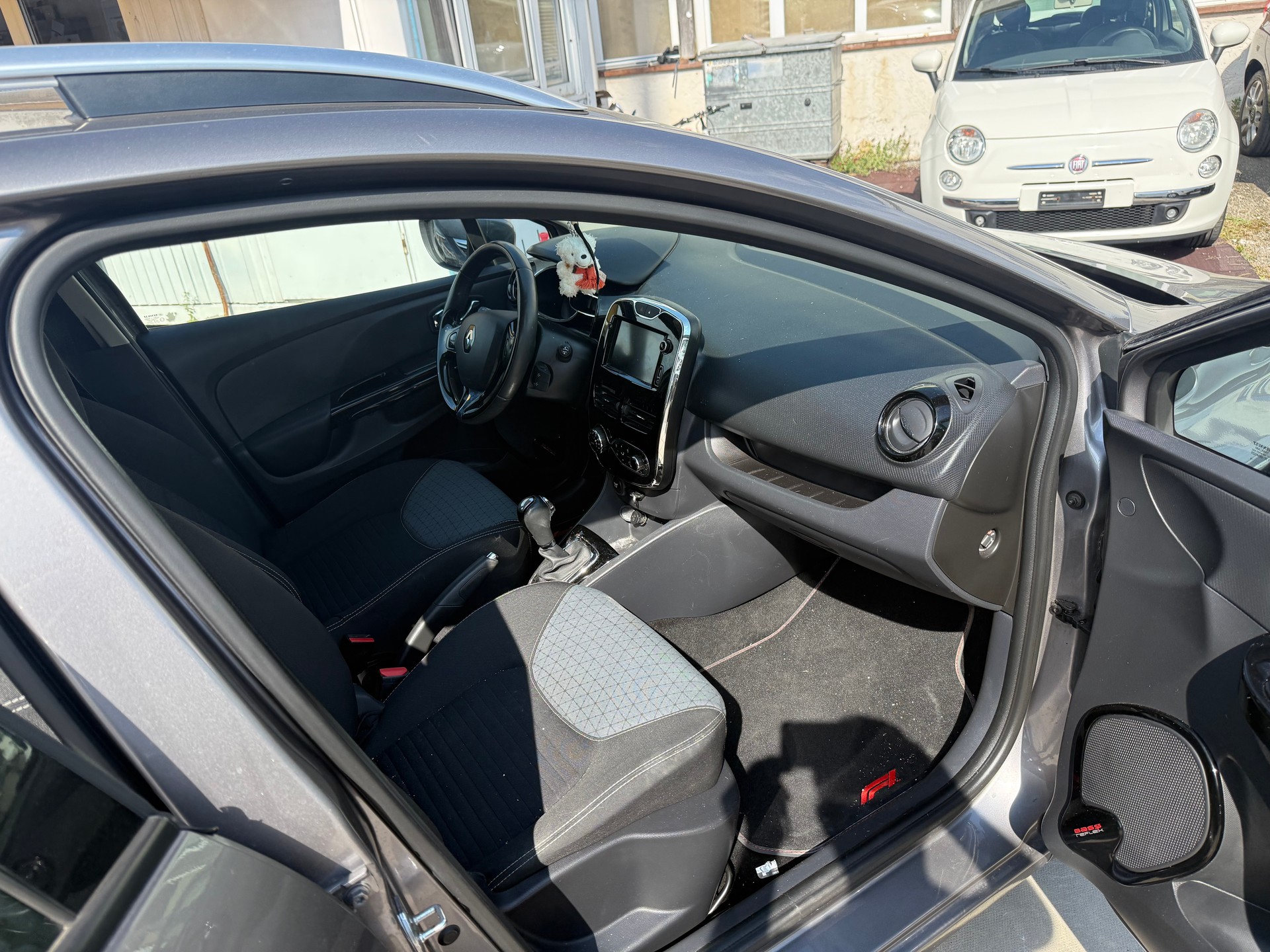 RENAULT Clio Grandtour 1.2 16V T Swiss Edition EDC-image-8