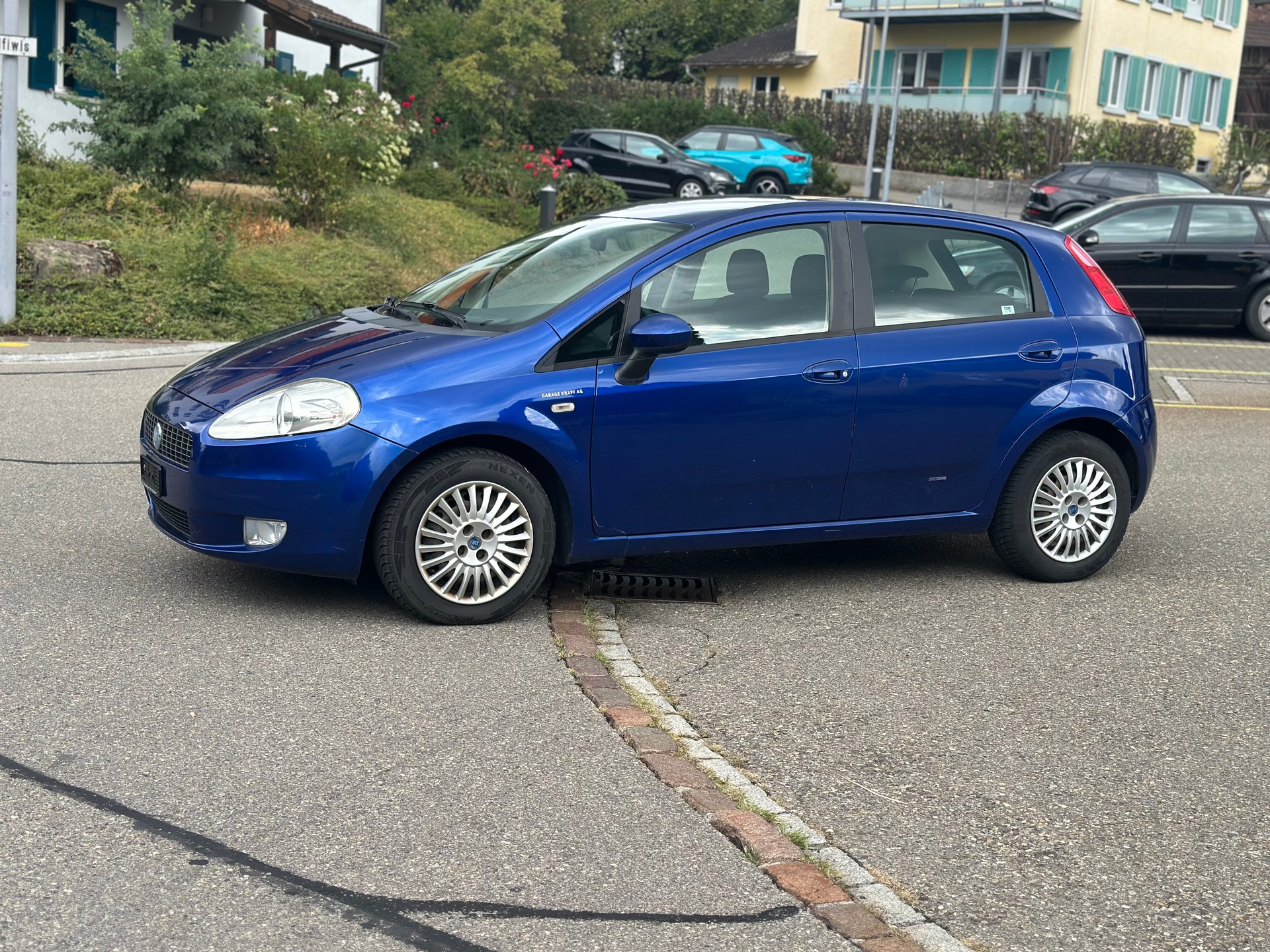 FIAT Punto 1.4 16V Emotion-image-1