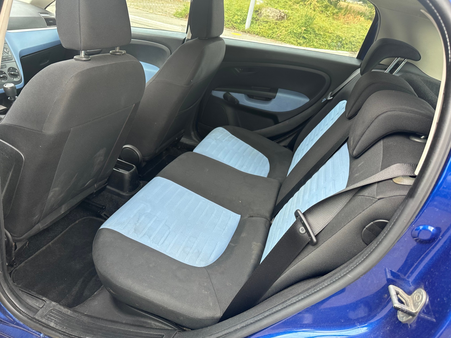 FIAT Punto 1.4 16V Emotion-image-9