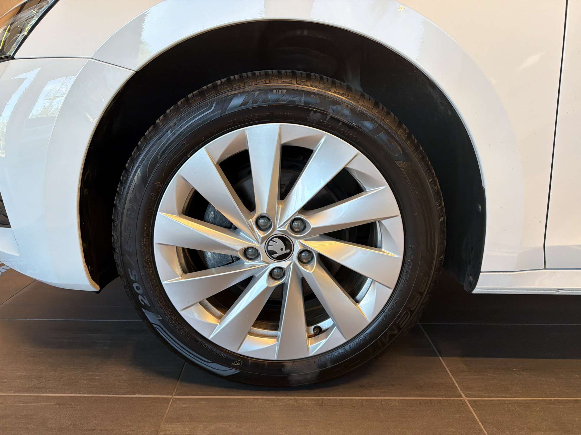 SKODA Octavia Combi 2.0 TDi Selection DSG-Automat-image-8