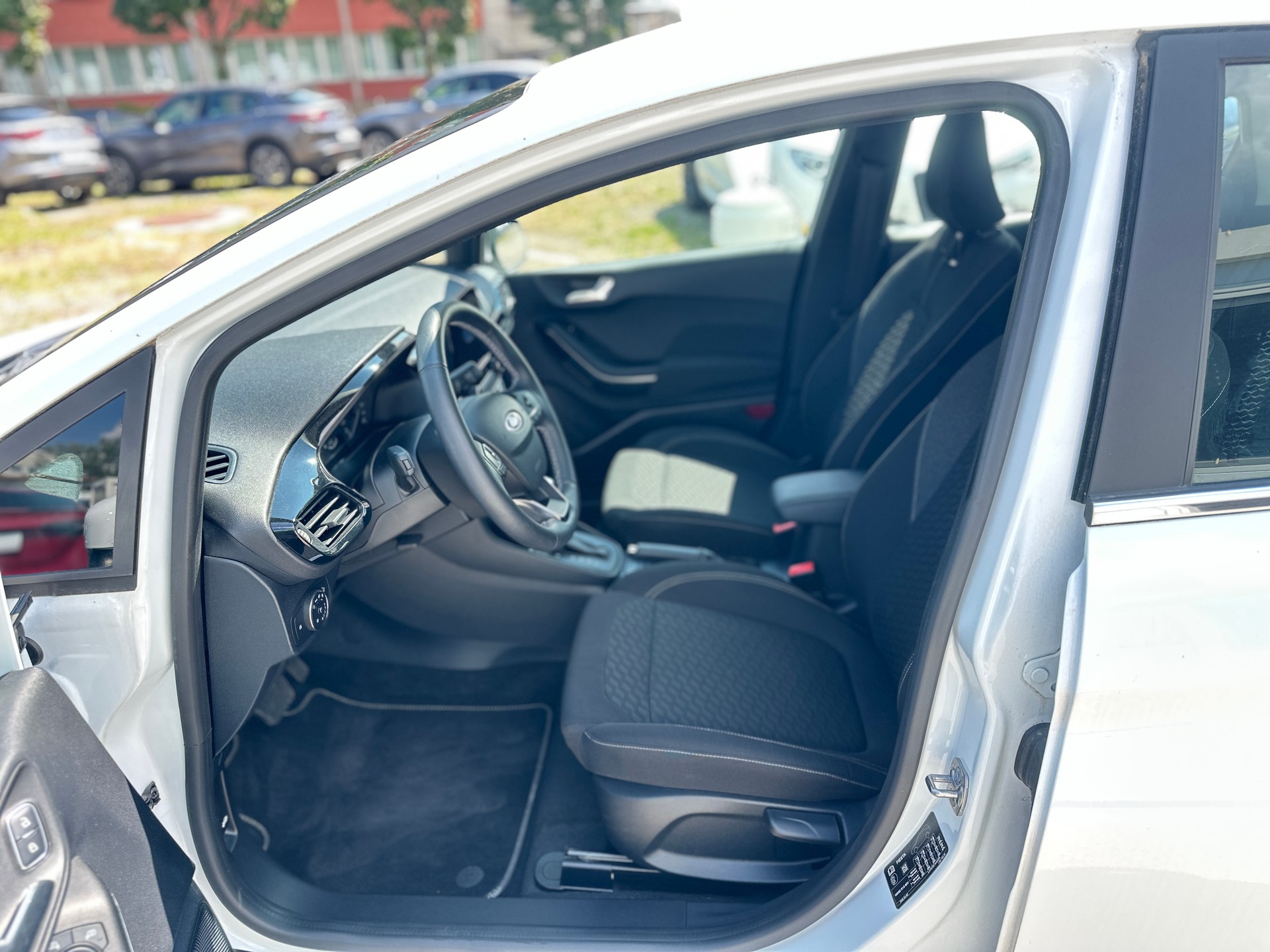 FORD Fiesta 1.0 SCTi MHEV Titanium Automat-image-9