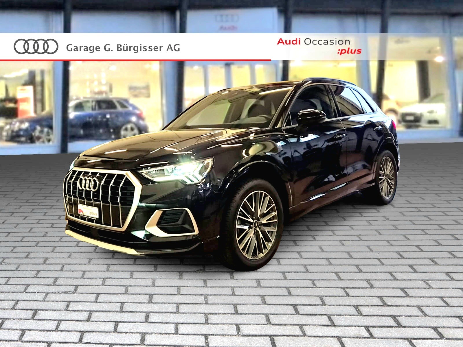 AUDI Q3 40 TFSI advanced quattro S-tronic Mythosschwarz Metallic-image-0