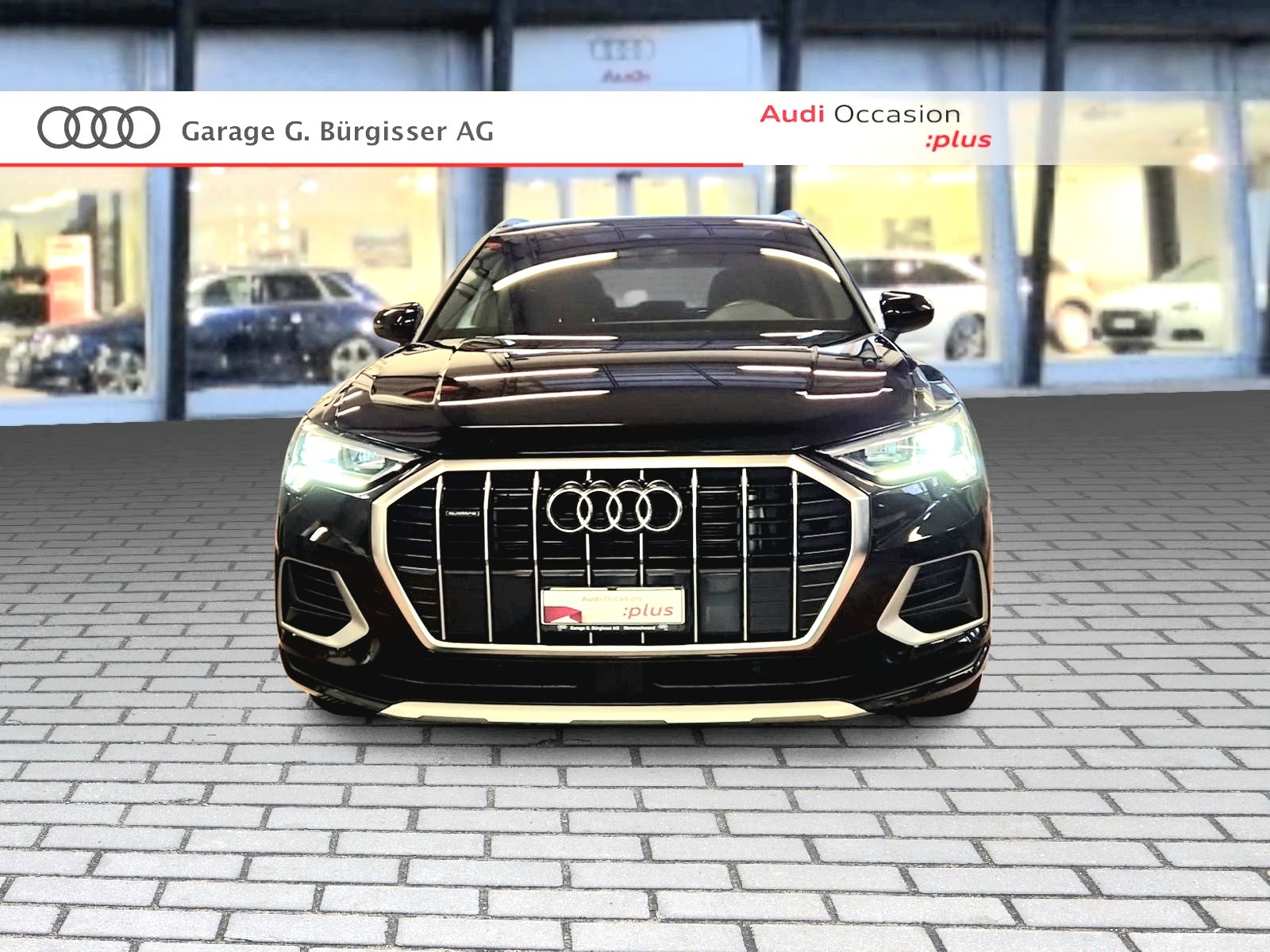 AUDI Q3 40 TFSI advanced quattro S-tronic Mythosschwarz Metallic-image-1