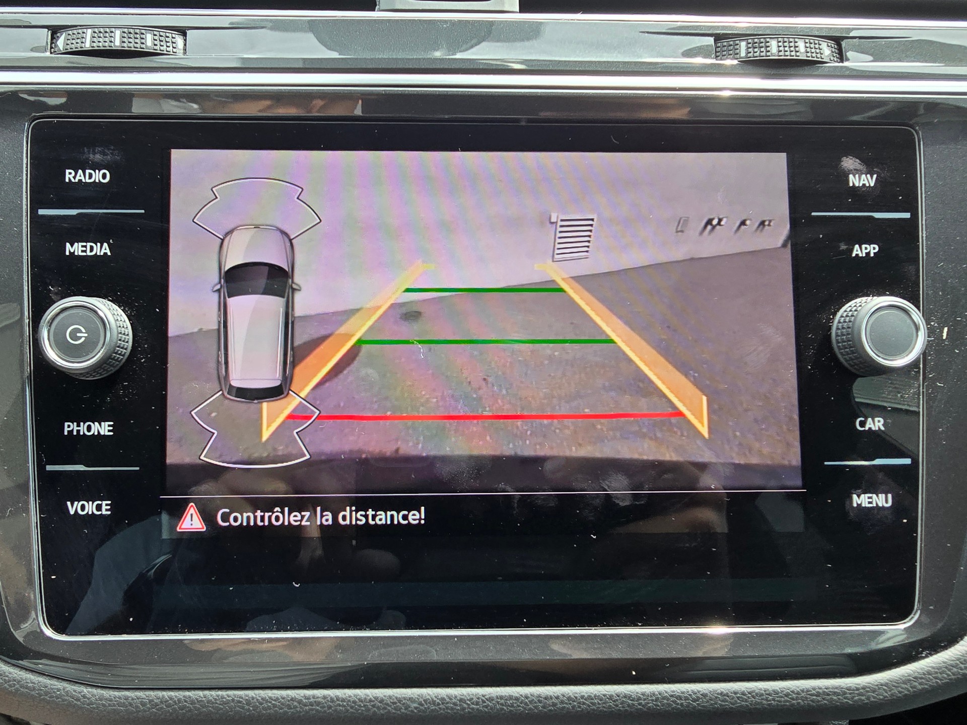 VW Tiguan 2.0TSI R 4Motion DSG-image-13