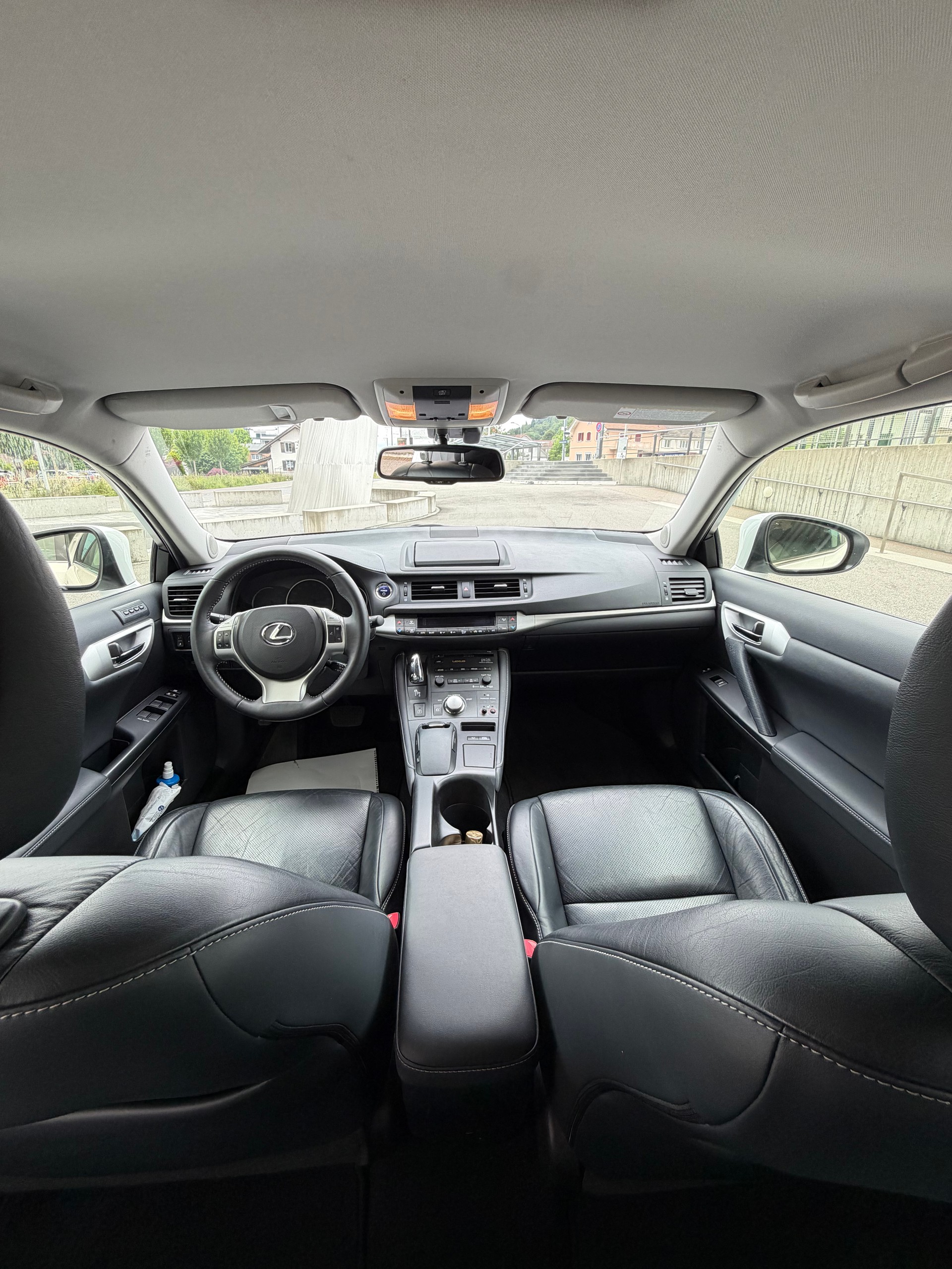 LEXUS CT 200h 1.8 excellence CVT-image-12