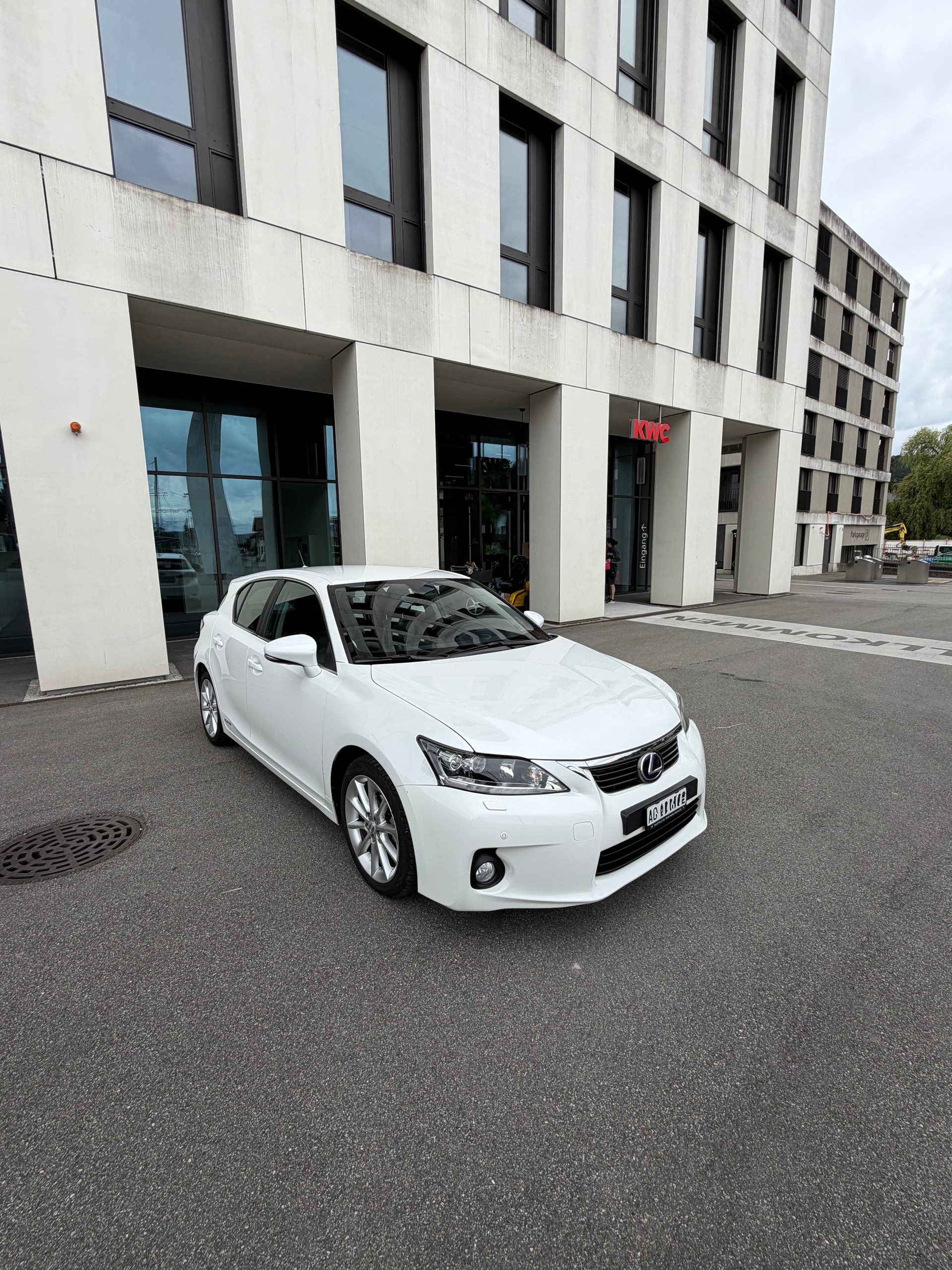 LEXUS CT 200h 1.8 excellence CVT-image-7