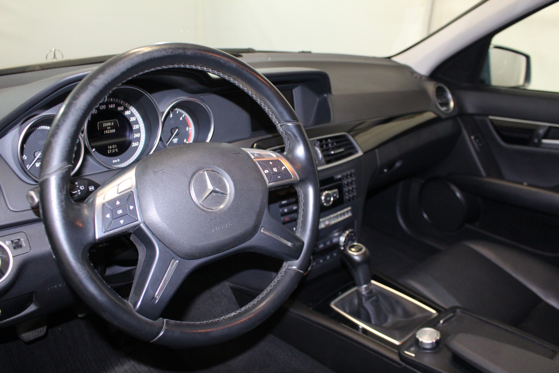 MERCEDES-BENZ C 200 CDI BlueEF Kombi-image-12