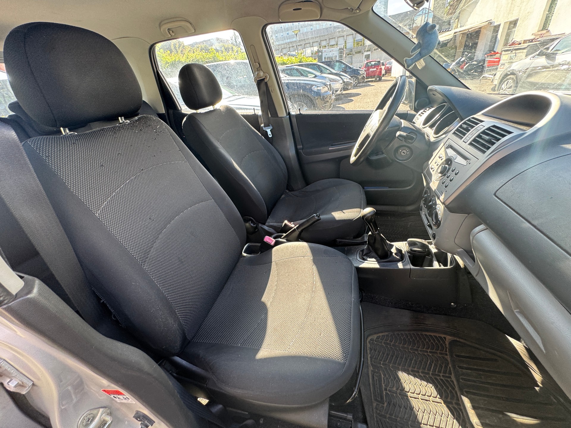 SUZUKI Ignis 1.5 16V GL 4x4-image-7
