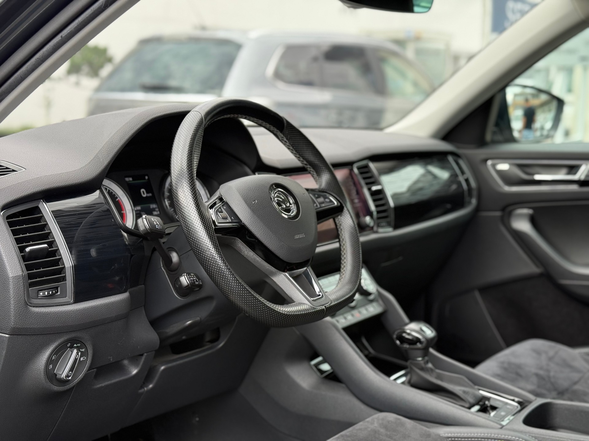 SKODA Kodiaq 2.0 TSI Style DSG-image-8