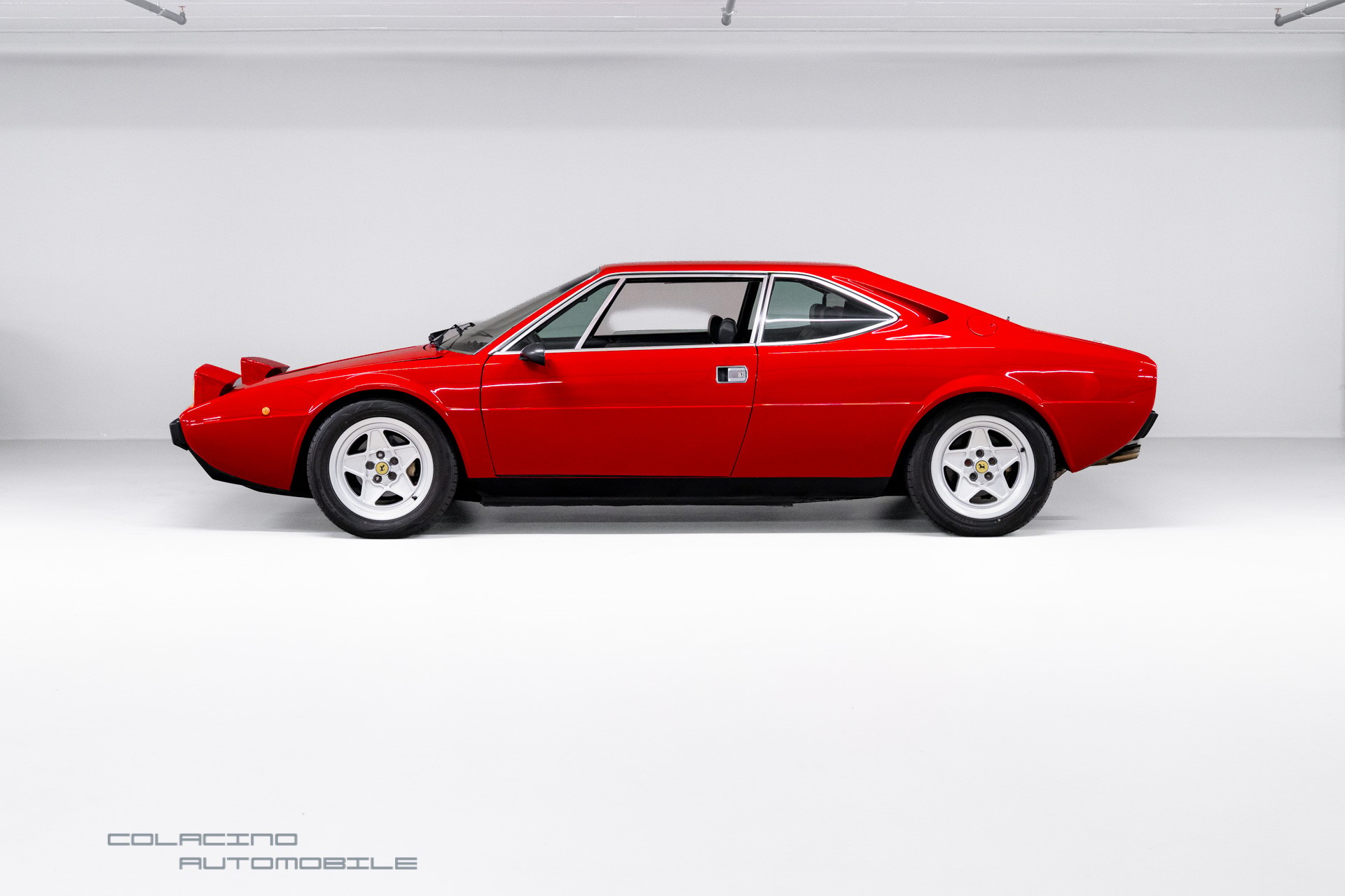 FERRARI GT4-image-6
