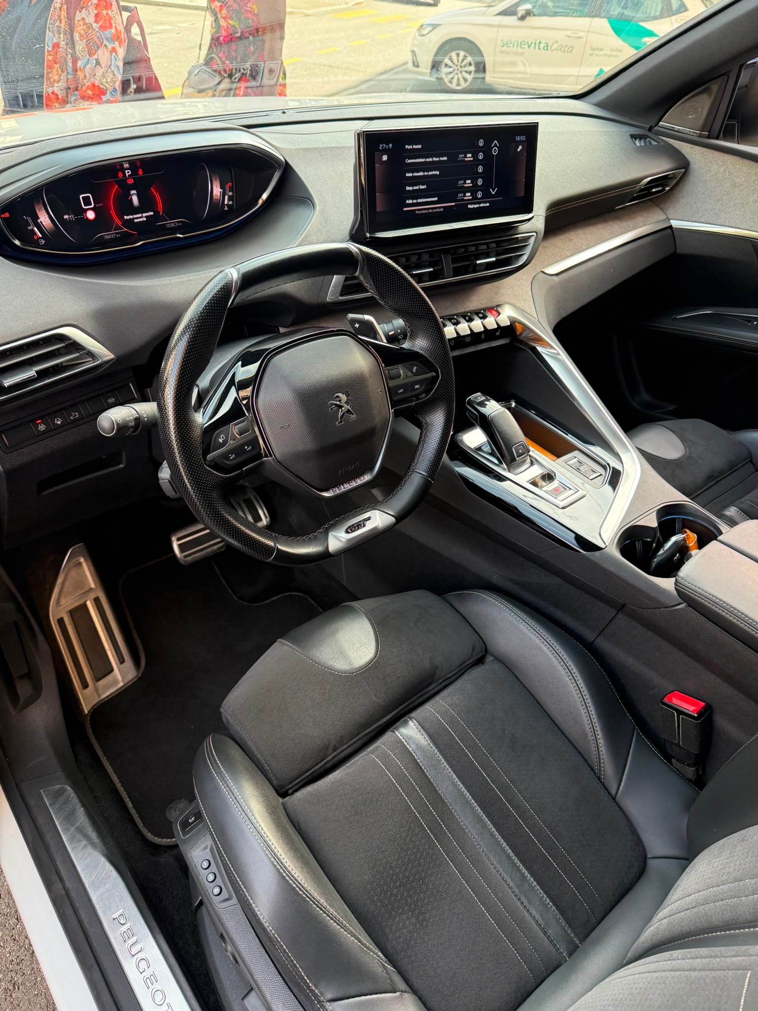 PEUGEOT 3008 1.6 PureTech GT Pack EAT8-image-6