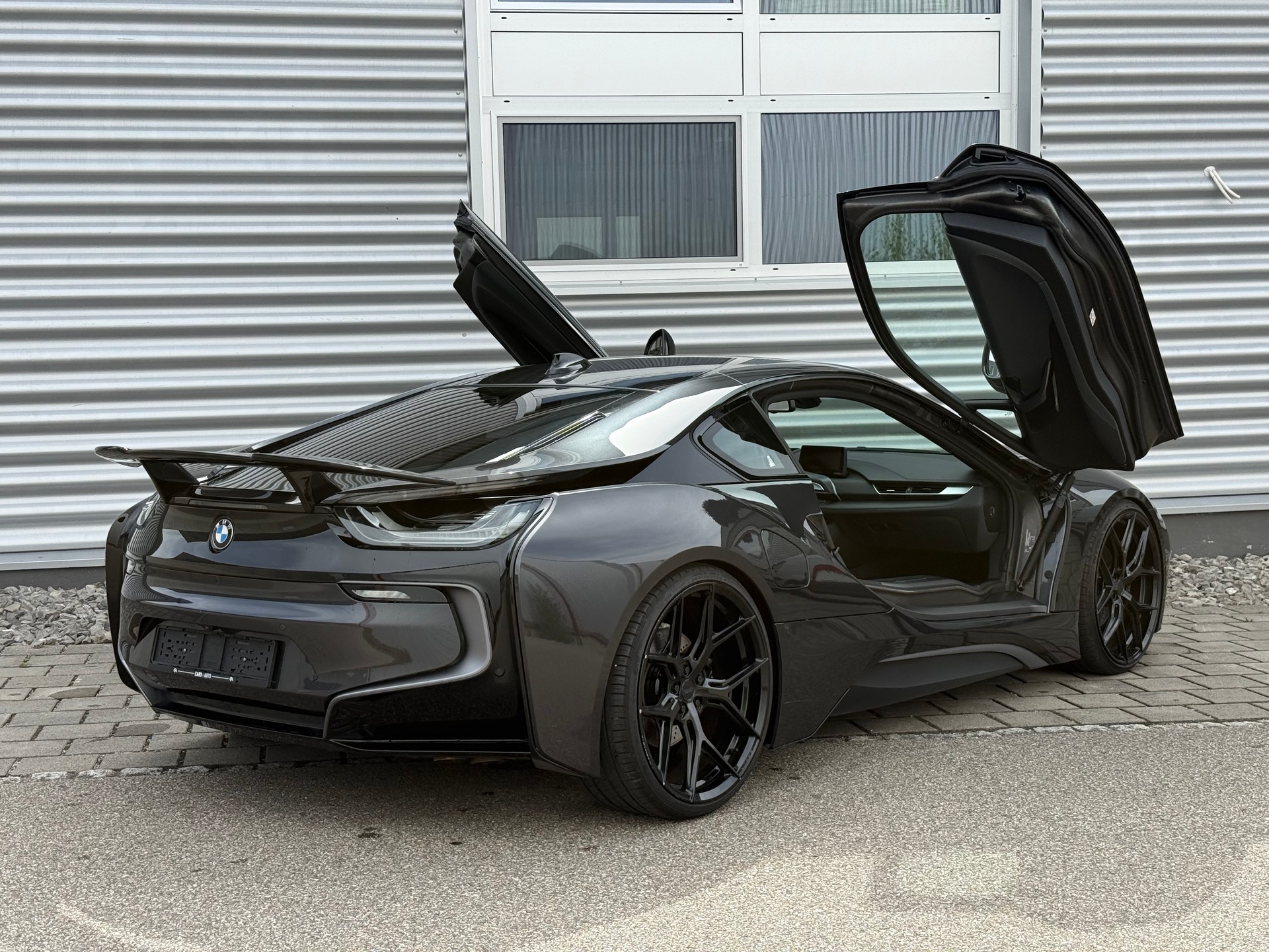 BMW i8 Coupé-image-12