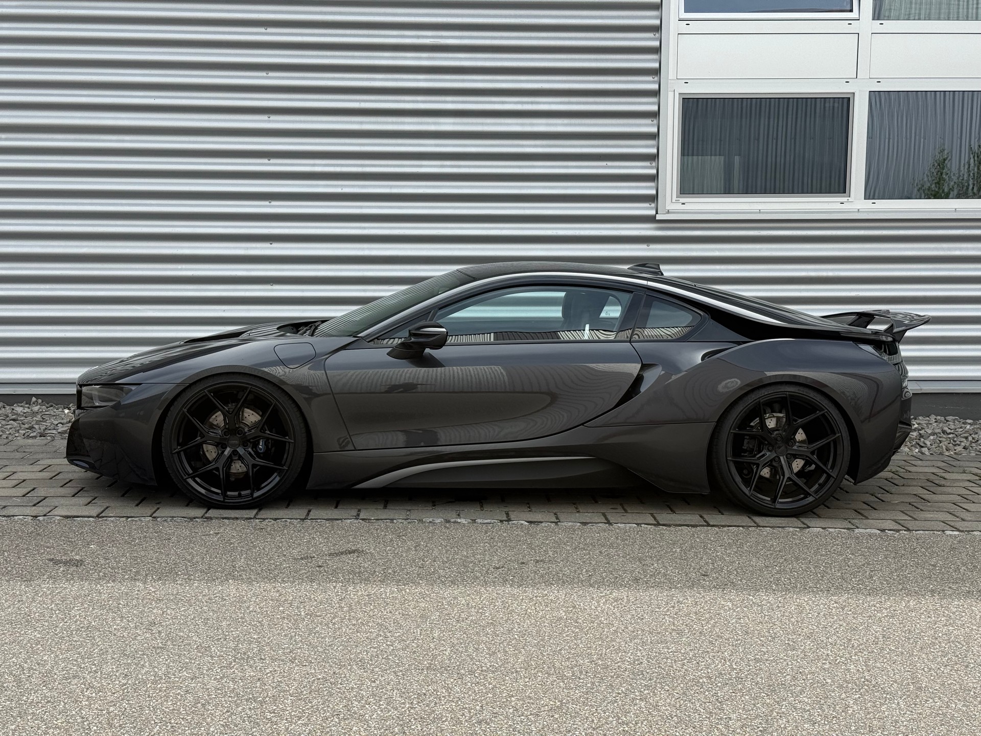 BMW i8 Coupé-image-9