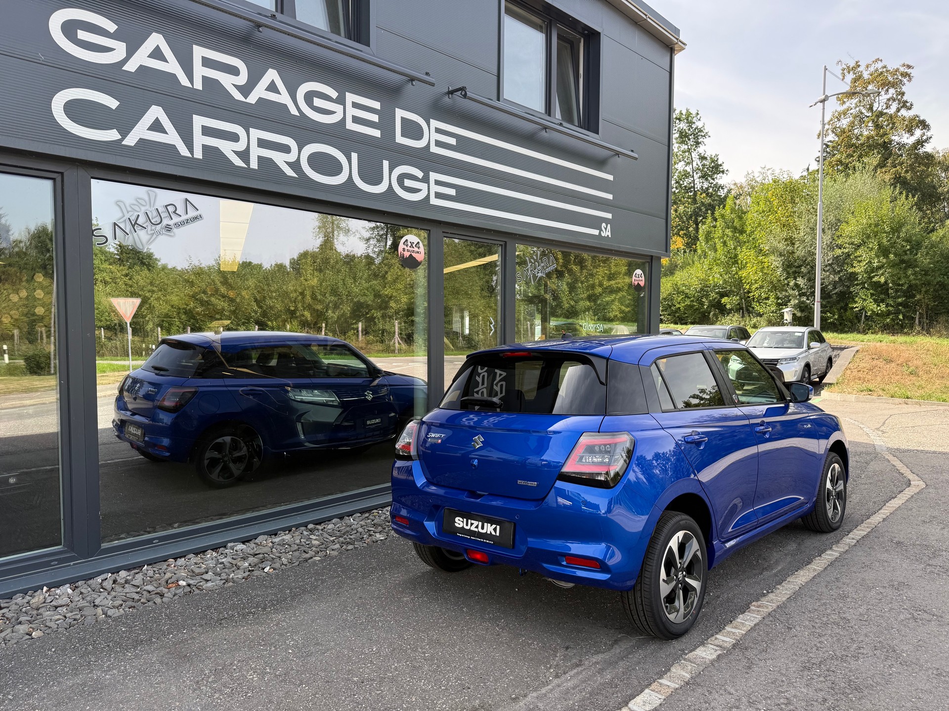 SUZUKI Swift 1.2 Piz Sulai Hybrid Top 4x4-image-5