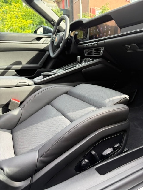 PORSCHE 911 Targa 4S-image-7