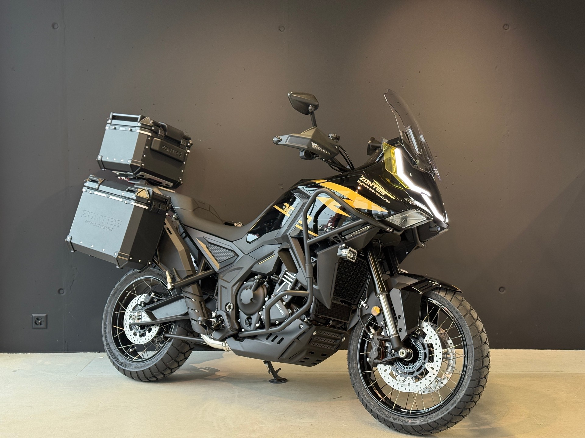 ZONTES 703 F 35kw-showroom-element-1
