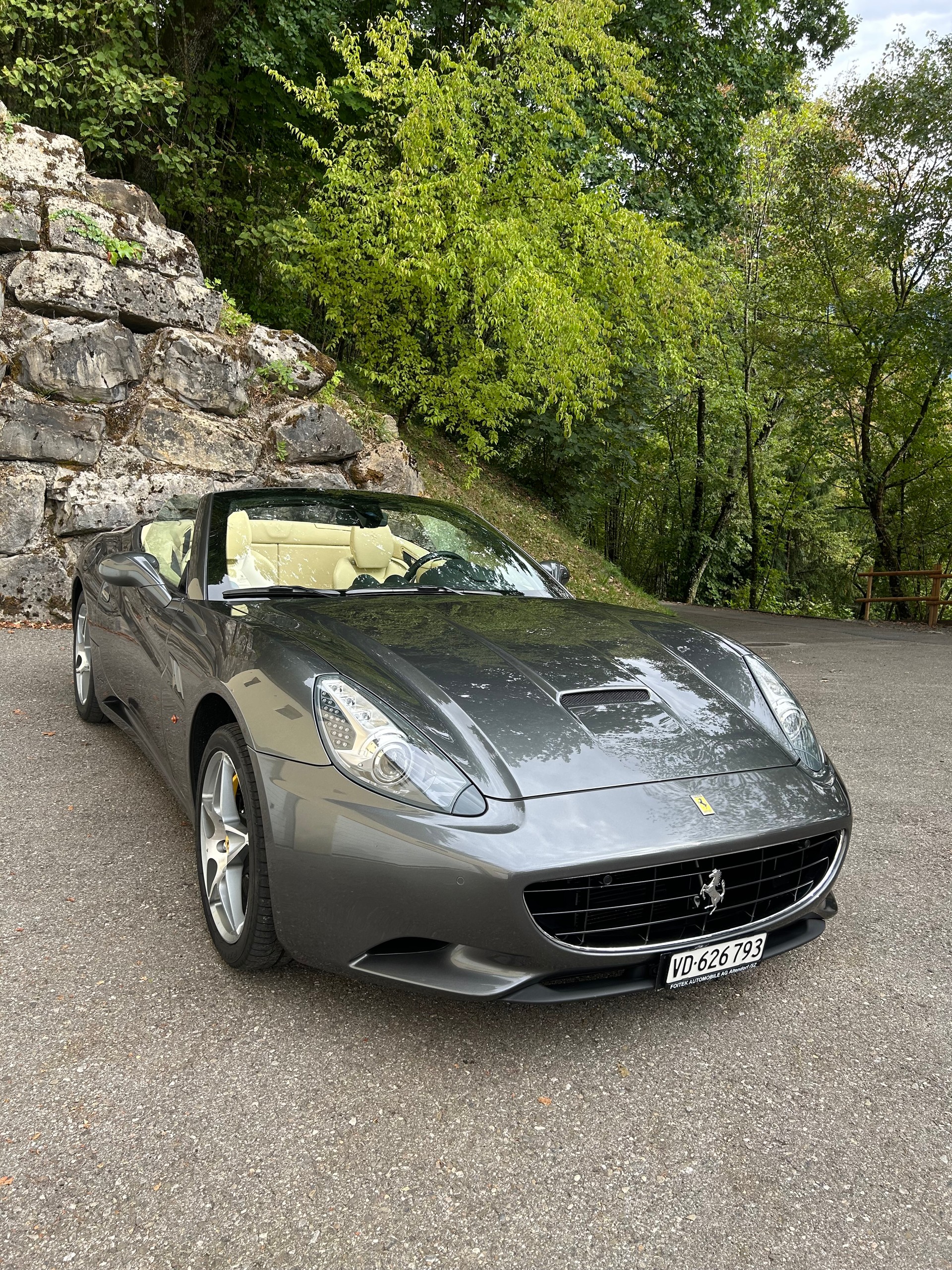 FERRARI California 4.3-image-0