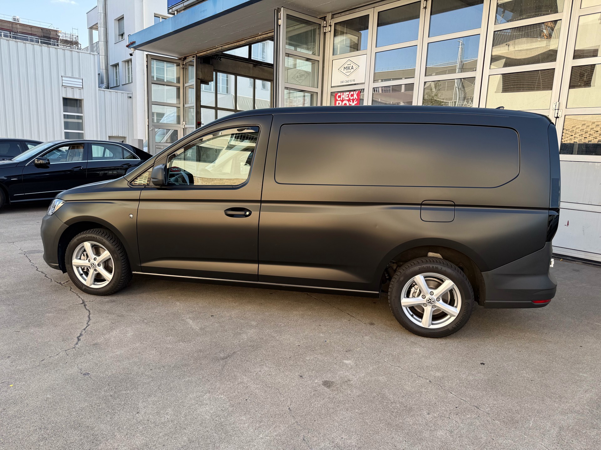 VW Caddy Cargo 2.0TDI Maxi-image-1