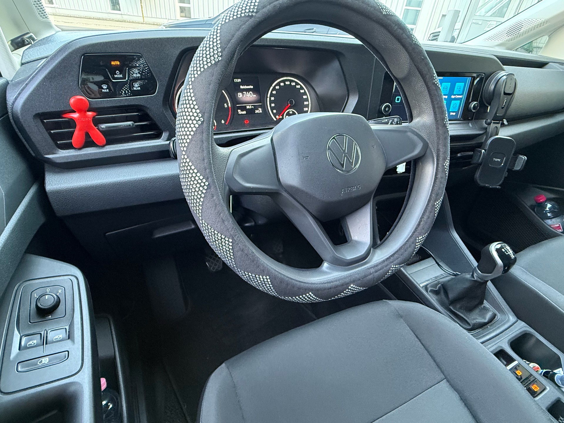 VW Caddy Cargo 2.0TDI Maxi-image-8