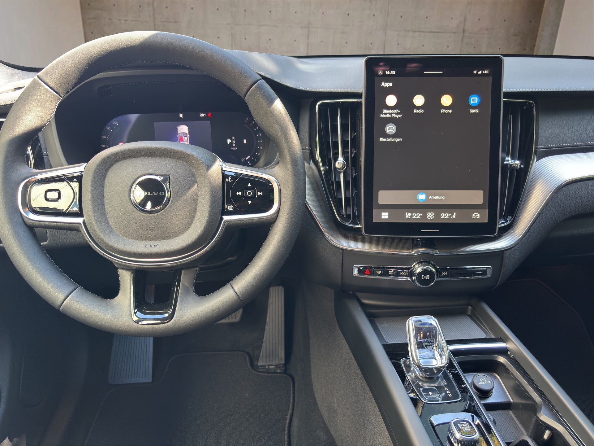 VOLVO XC60 2.0 B5 MH Black Edition AWD Ultra-image-13