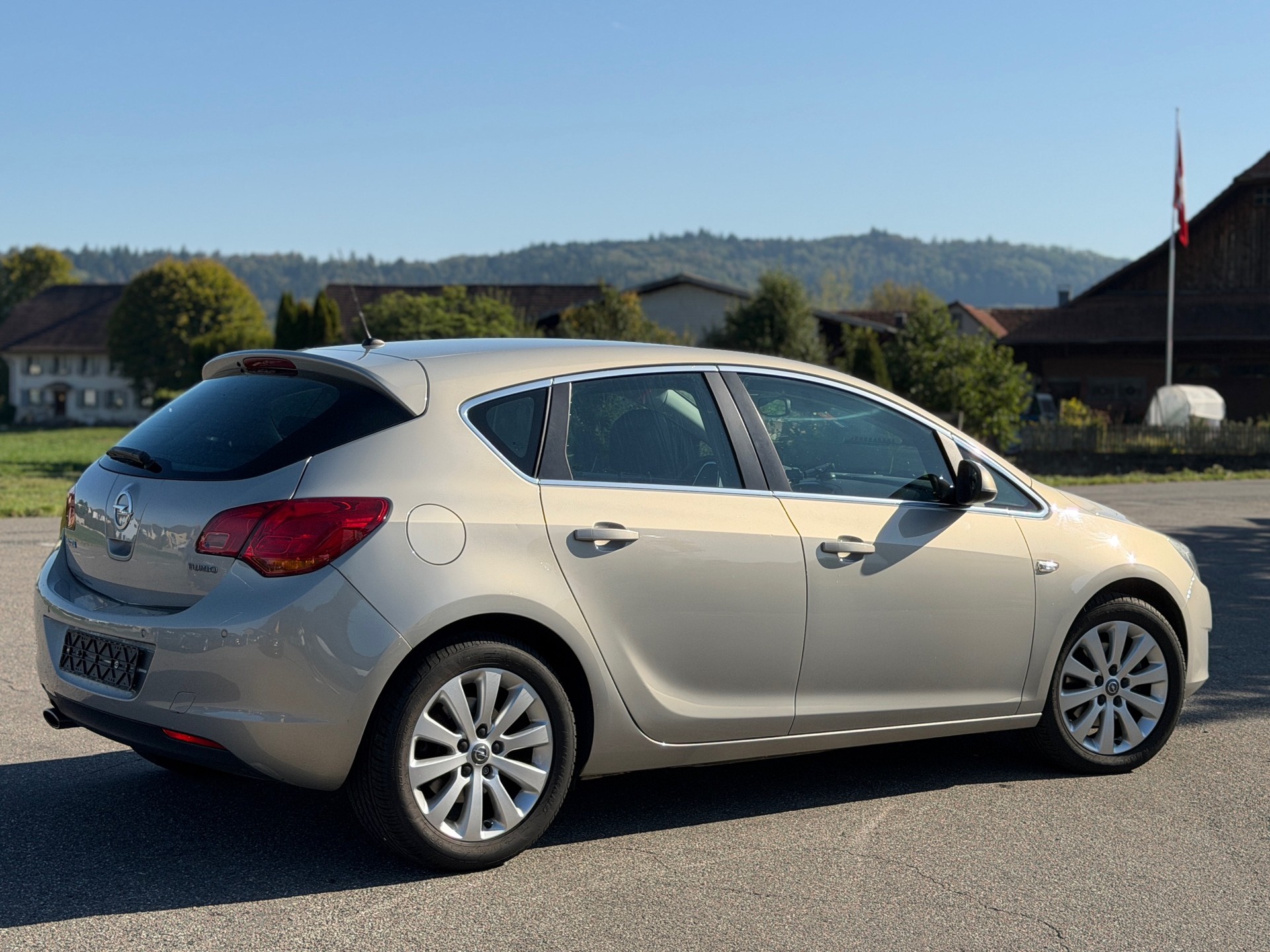 OPEL Astra 1.6i 16V Turbo Sport-image-3