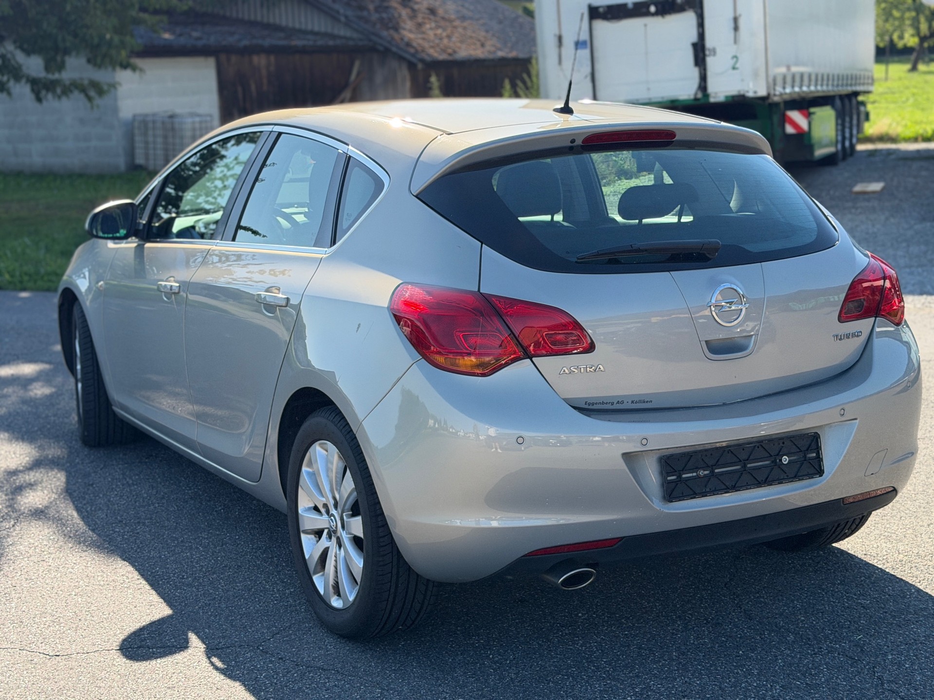 OPEL Astra 1.6i 16V Turbo Sport-image-10