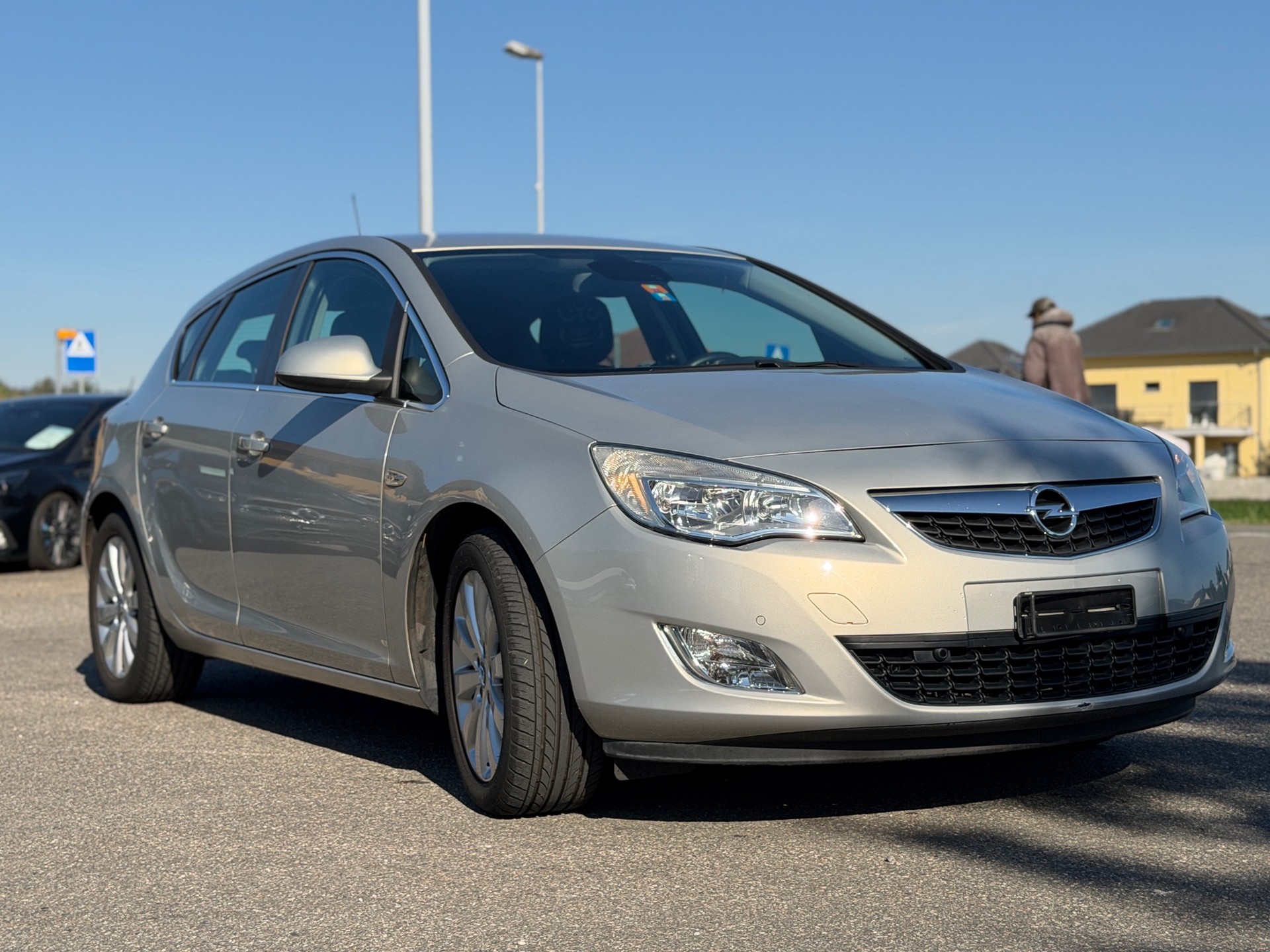 OPEL Astra 1.6i 16V Turbo Sport-image-2