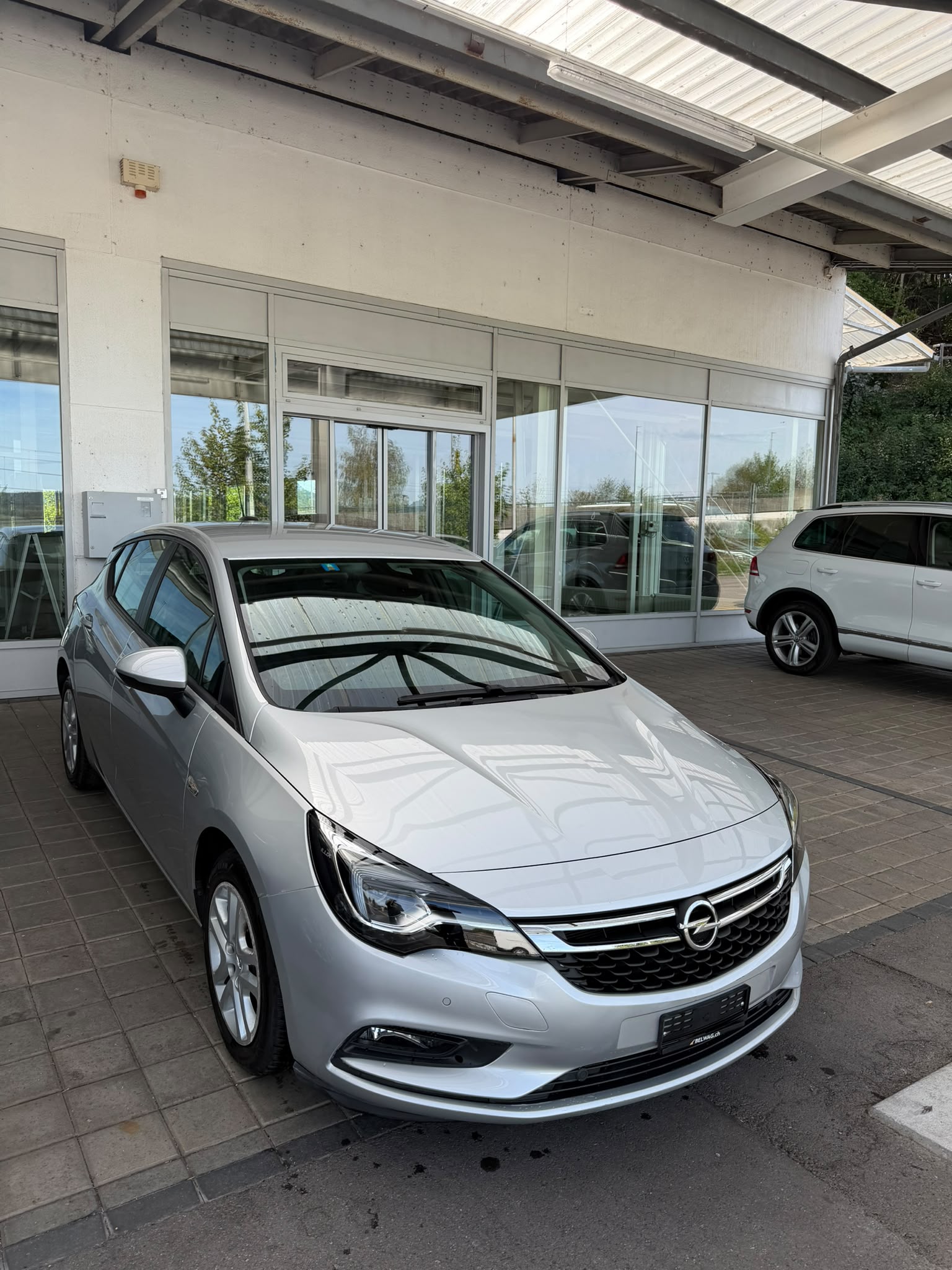 OPEL Astra 1.4i Turbo Enjoy Automatic-image-0