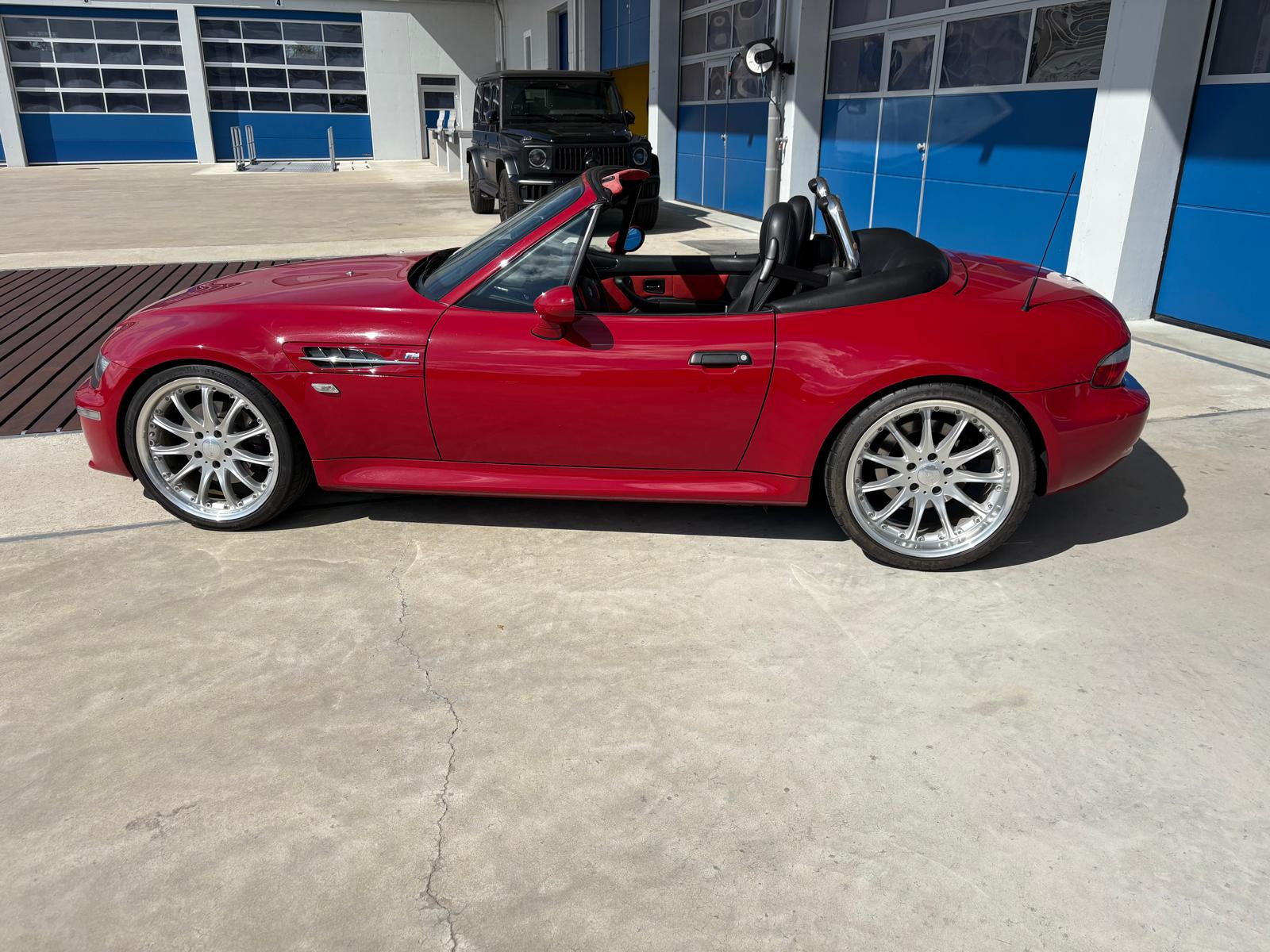 BMW M Roadster-image-1