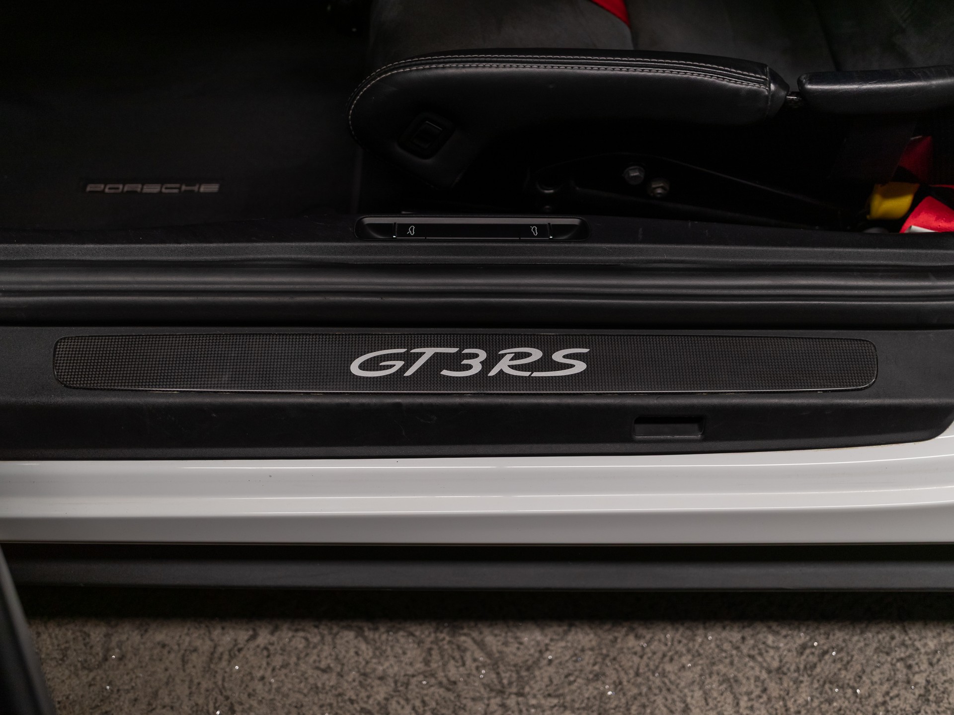 PORSCHE 911 GT3 RS PDK-image-9