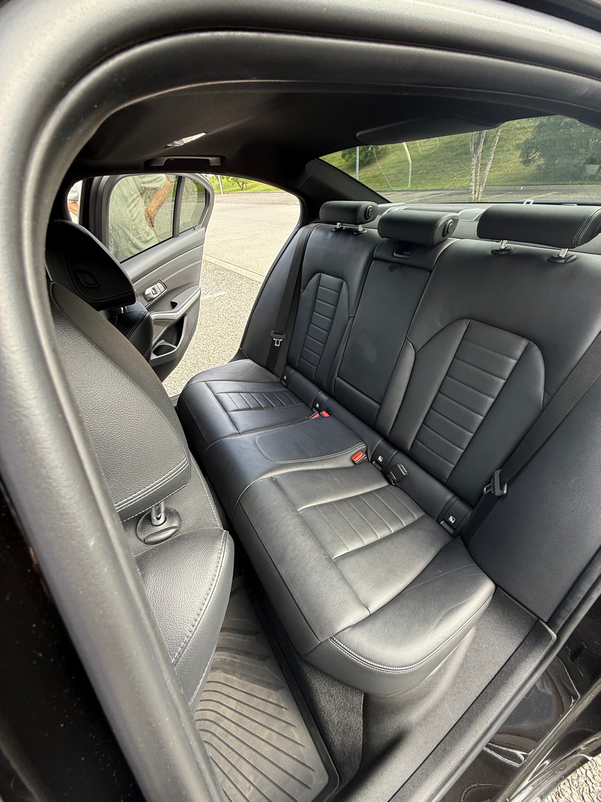 BMW M340i xDrive-image-4