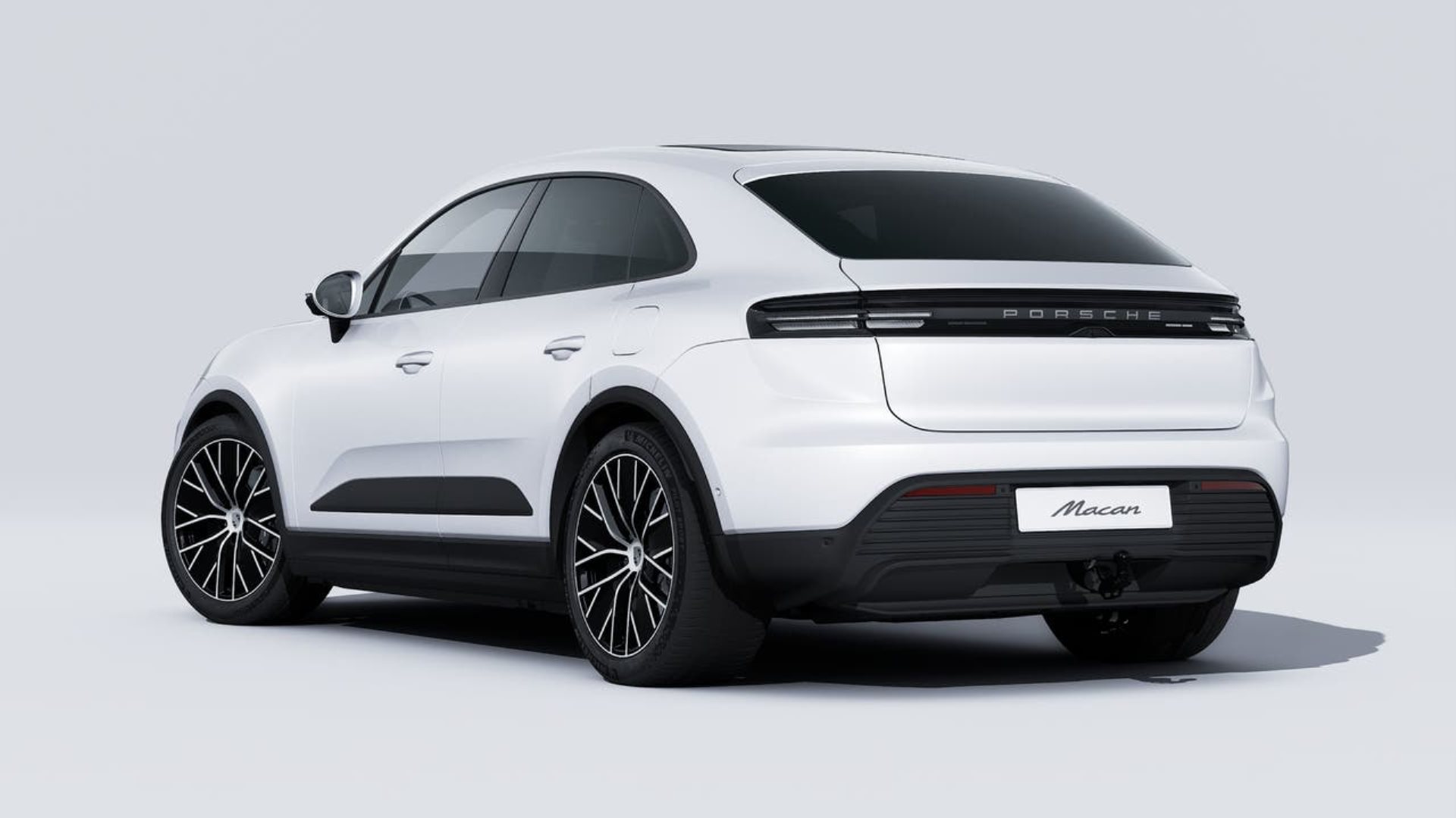 PORSCHE Macan 4-image-2