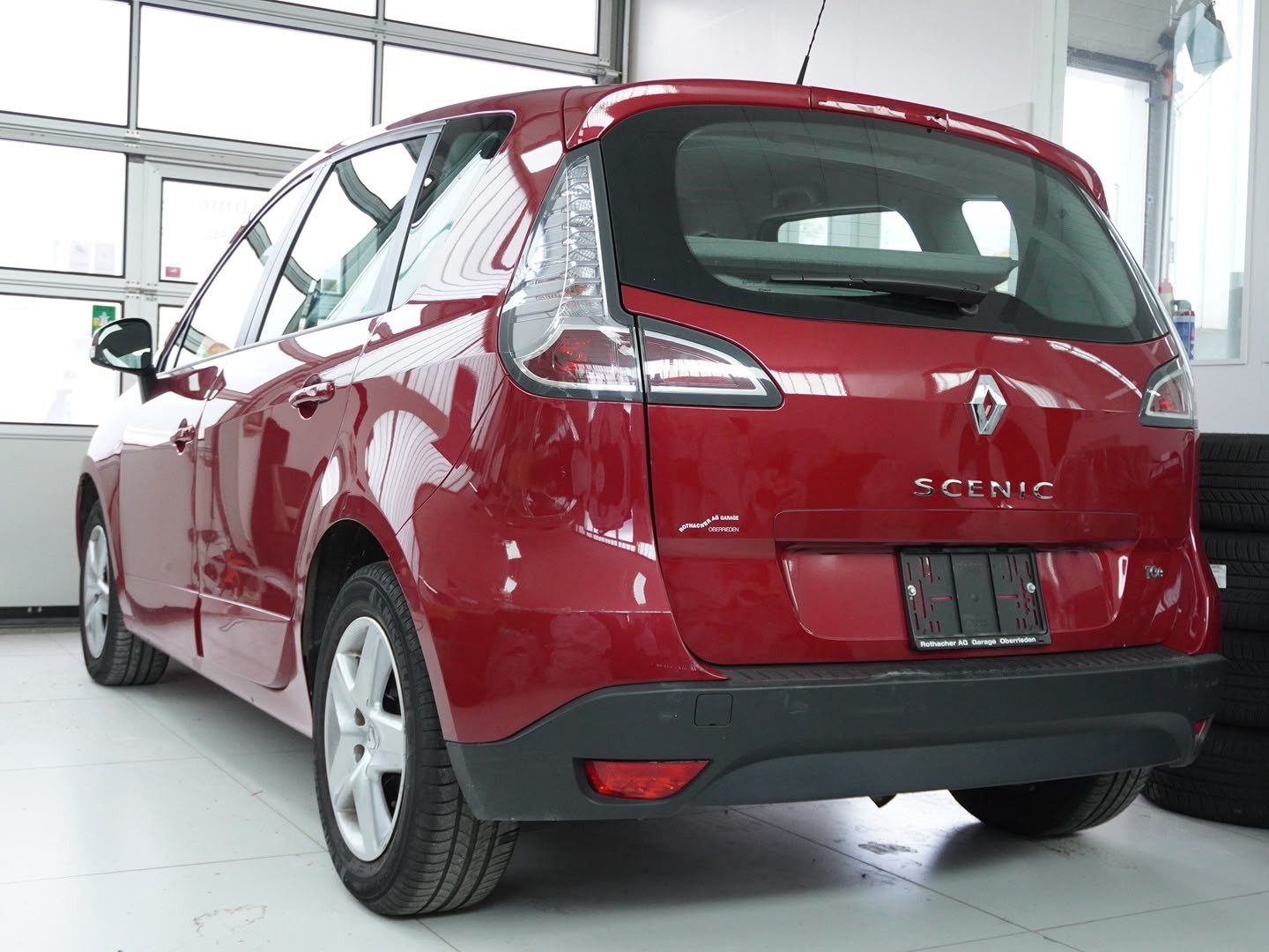 RENAULT Scénic 1.2 16V Turbo Energy-image-1