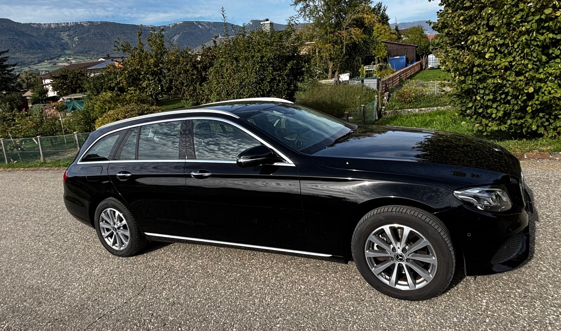 MERCEDES-BENZ E 220 d Exclusive 4Matic 9G-Tronic-image-3